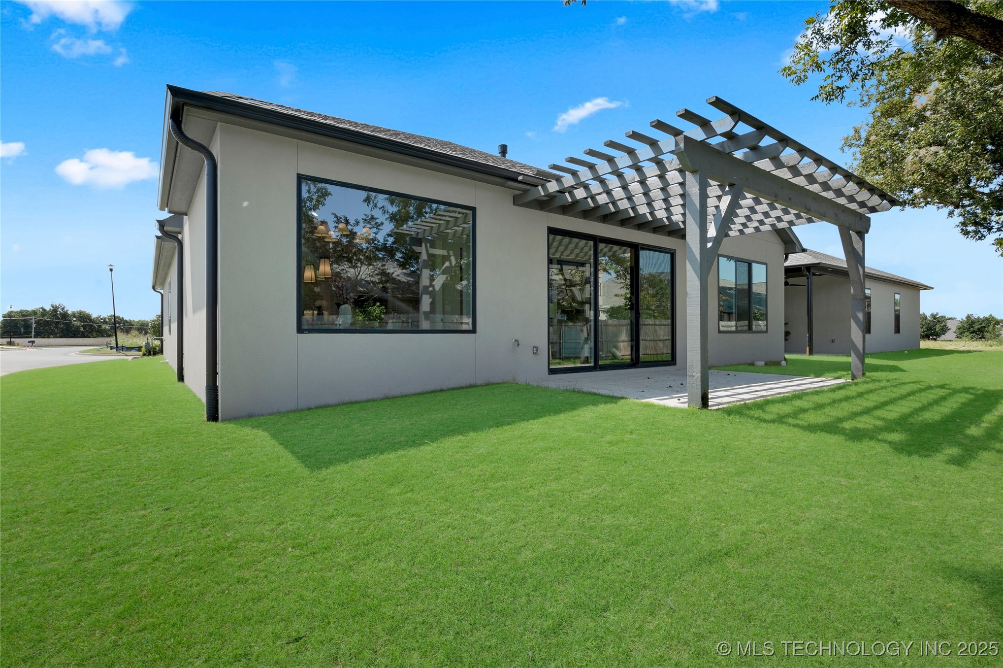 9617 E 119th Court Property Photo 40