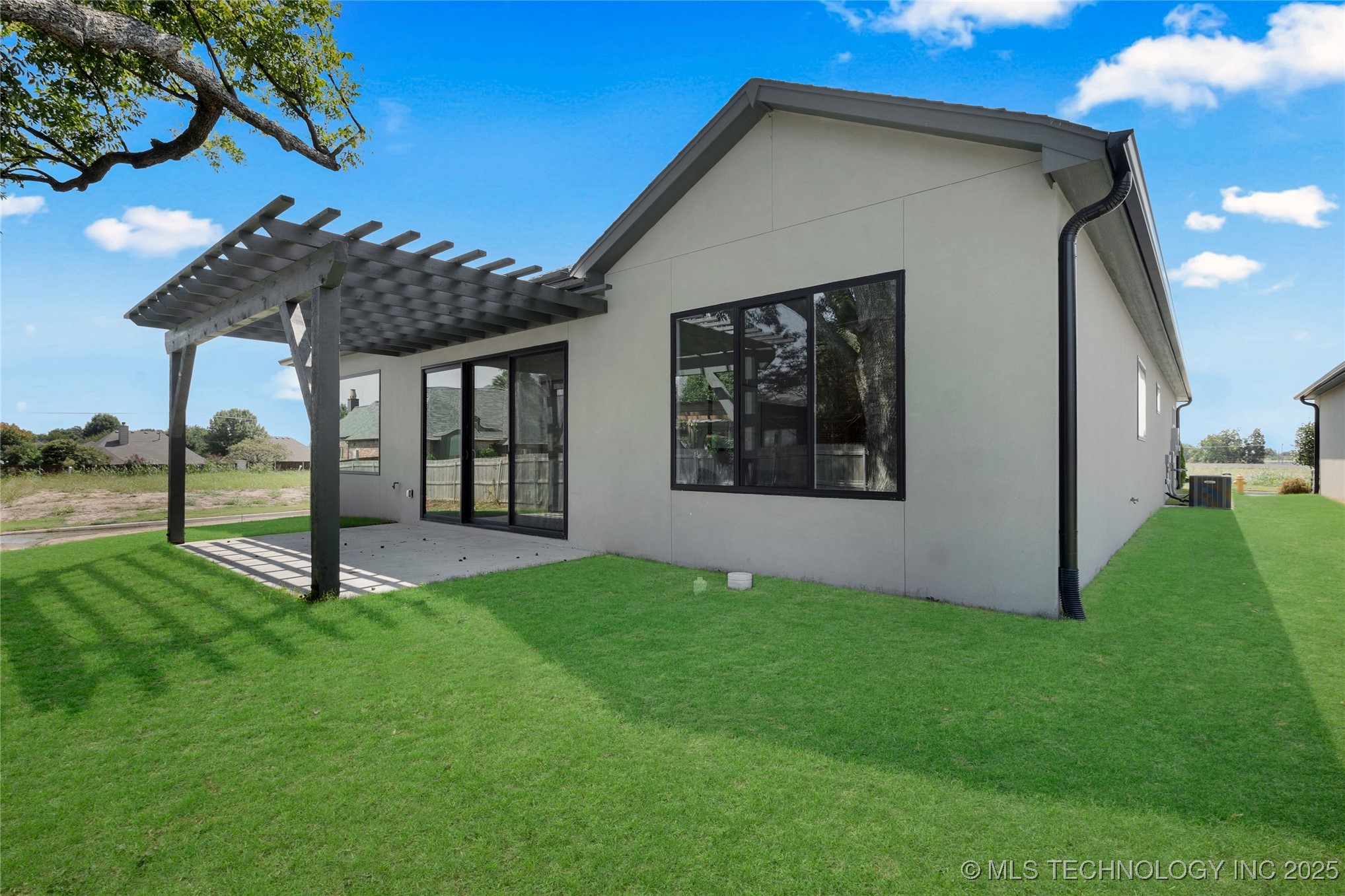 9617 E 119th Court Property Photo 41