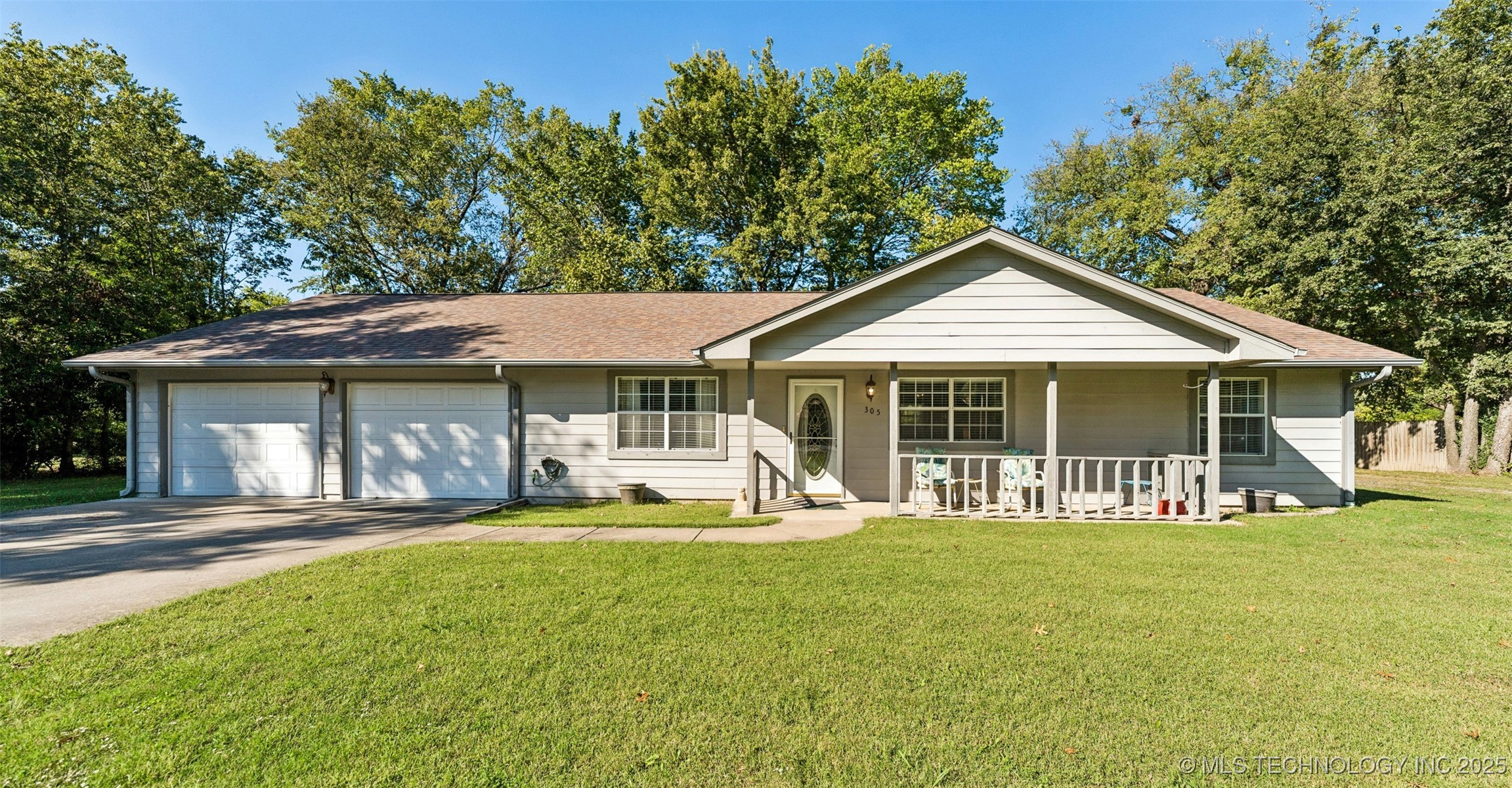 305 Ne 5th Street Property Photo 3