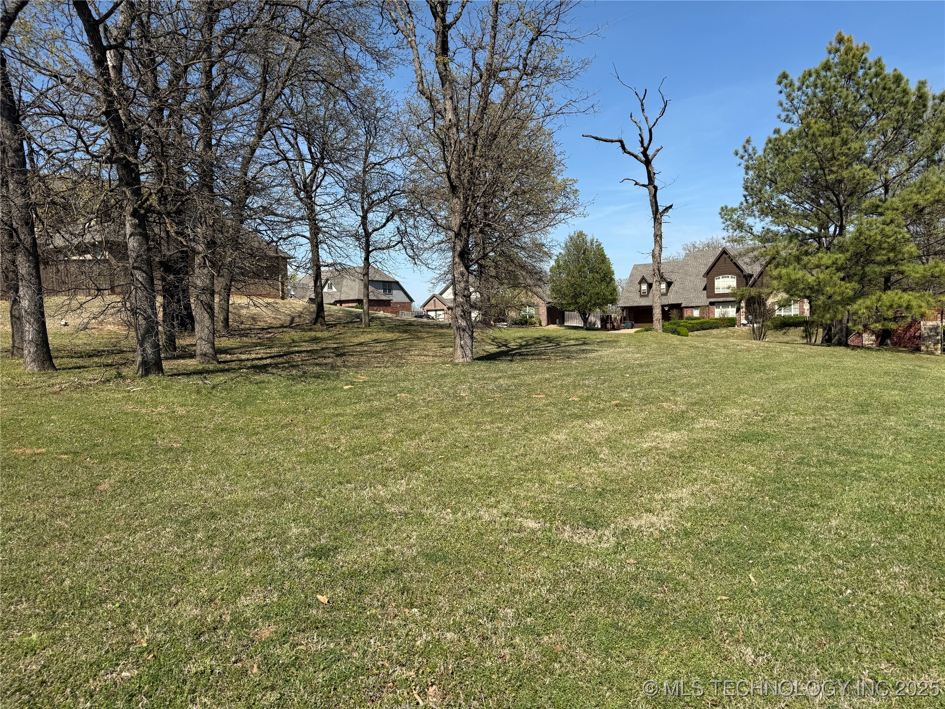 1302 N Old North Place Property Photo 10