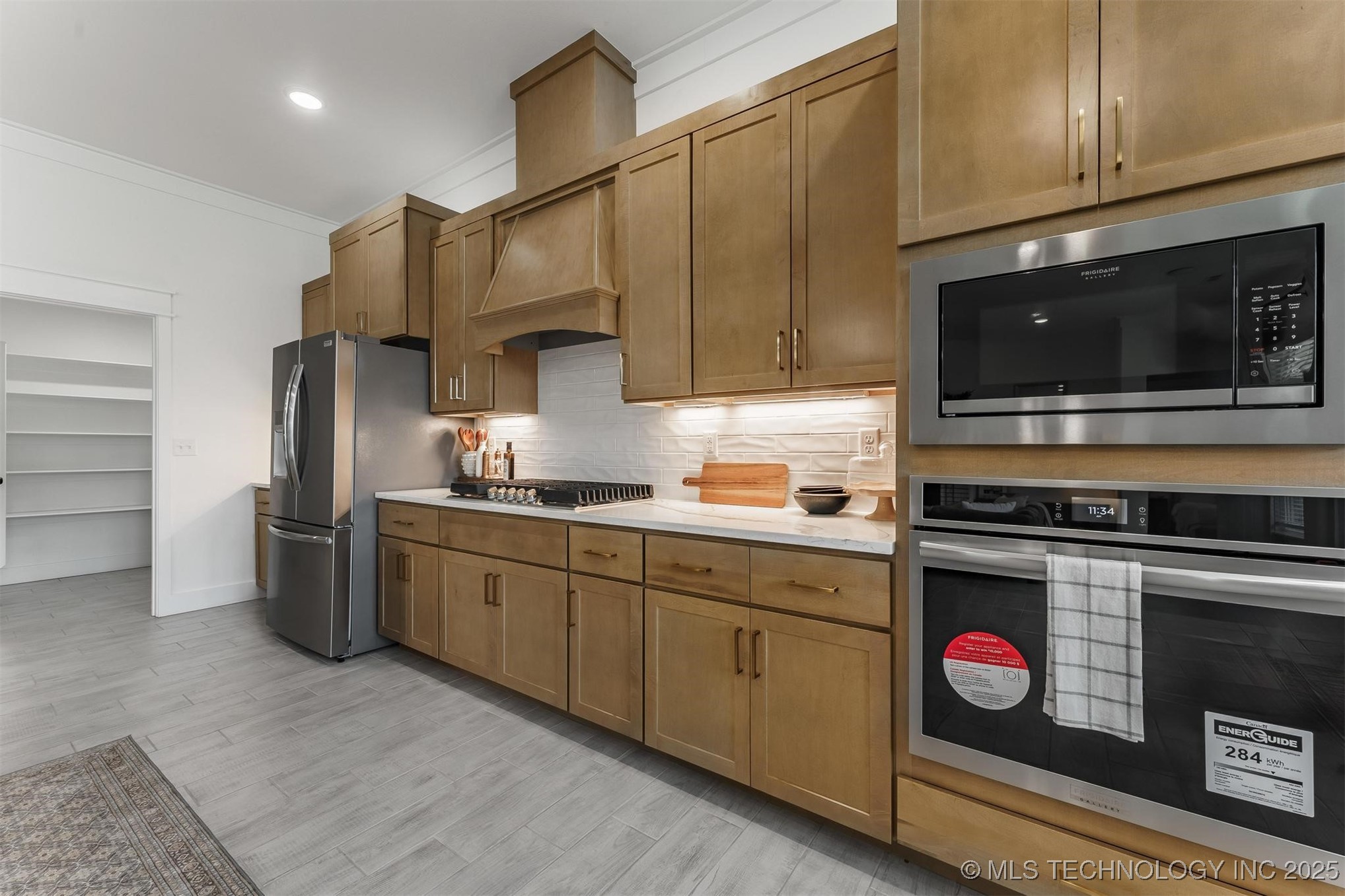 2056 E 129th Place S Property Photo 4