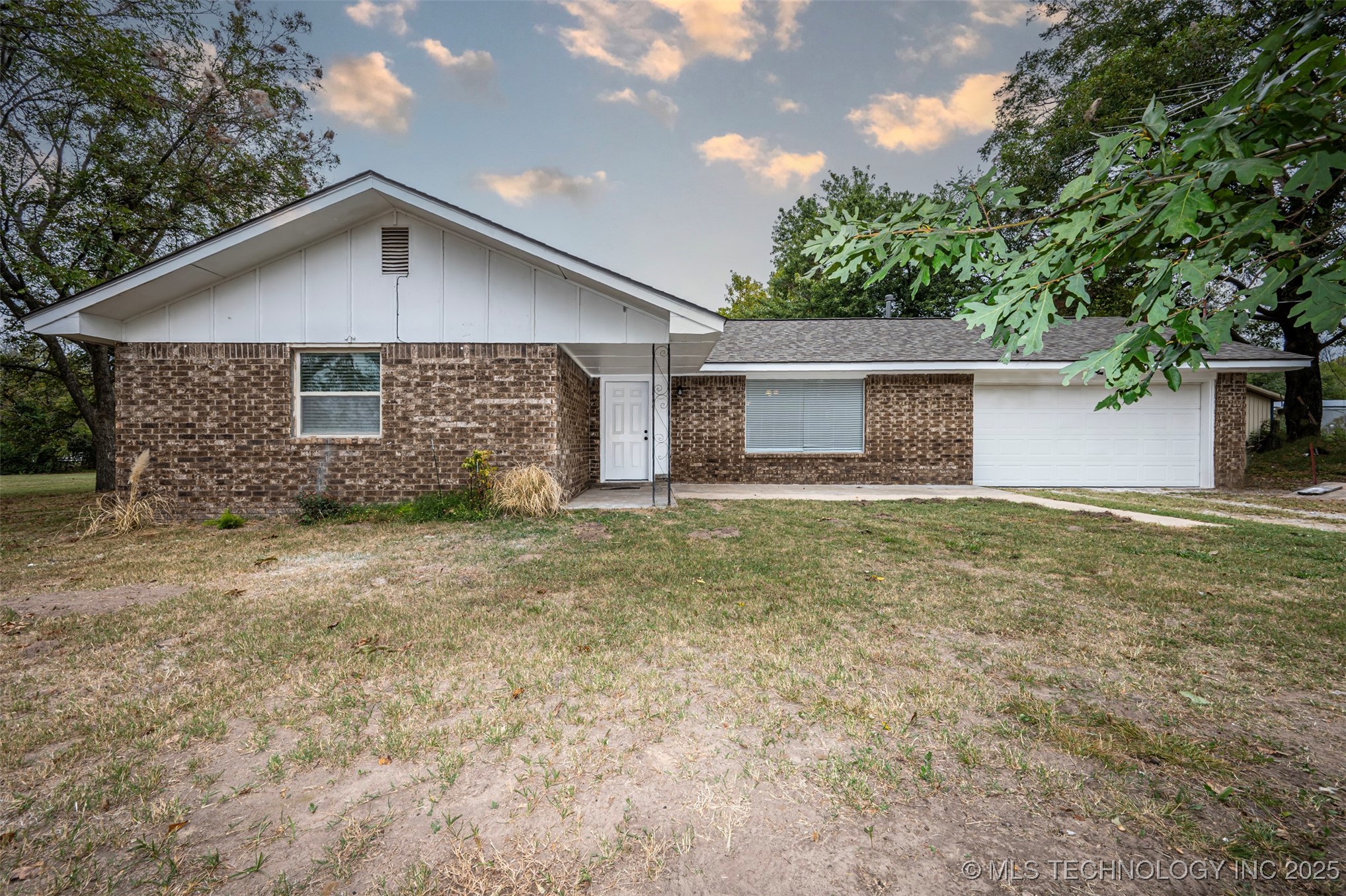 504 E Paul Property Photo 1