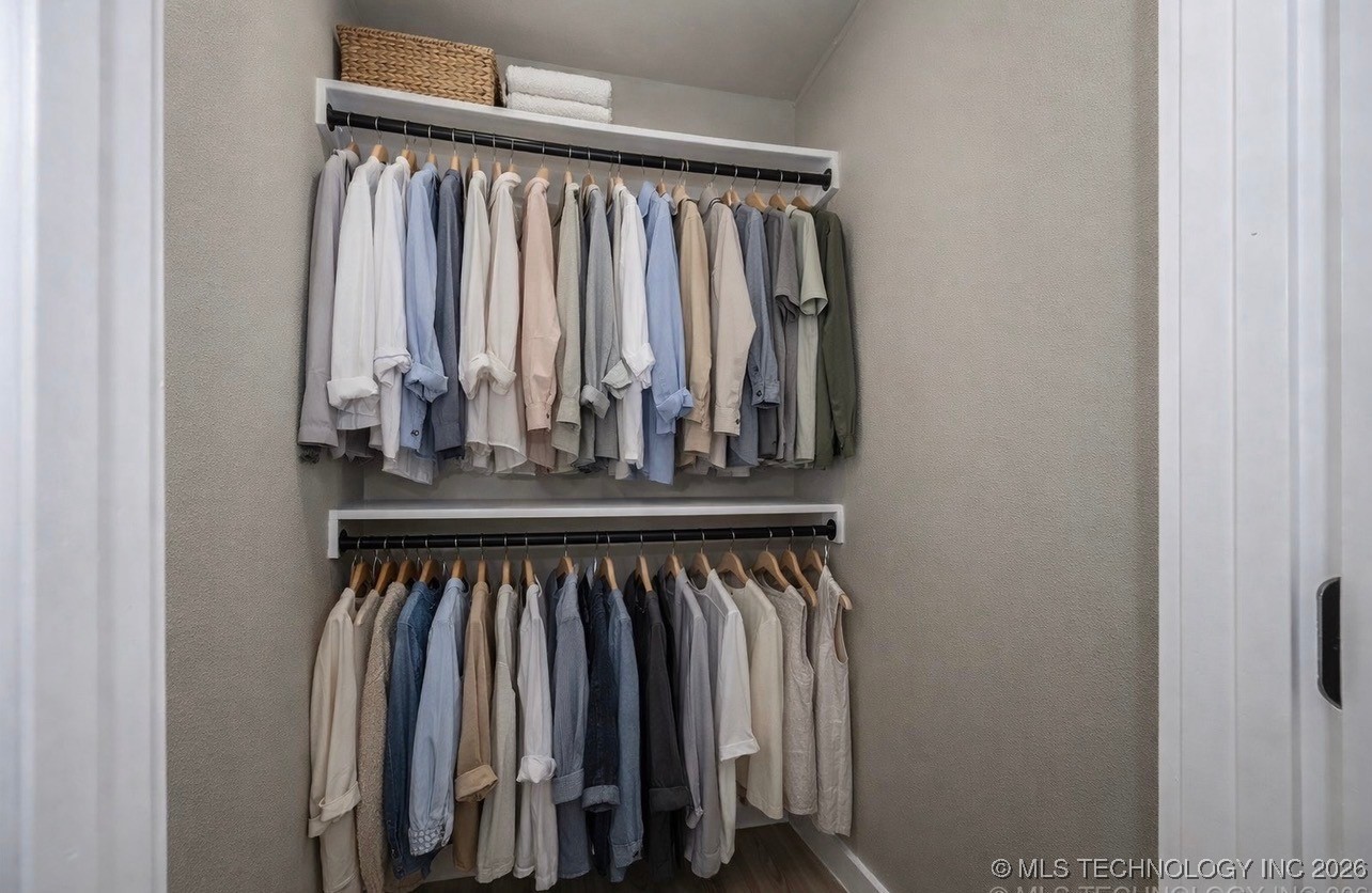 504 E Paul Property Photo 14