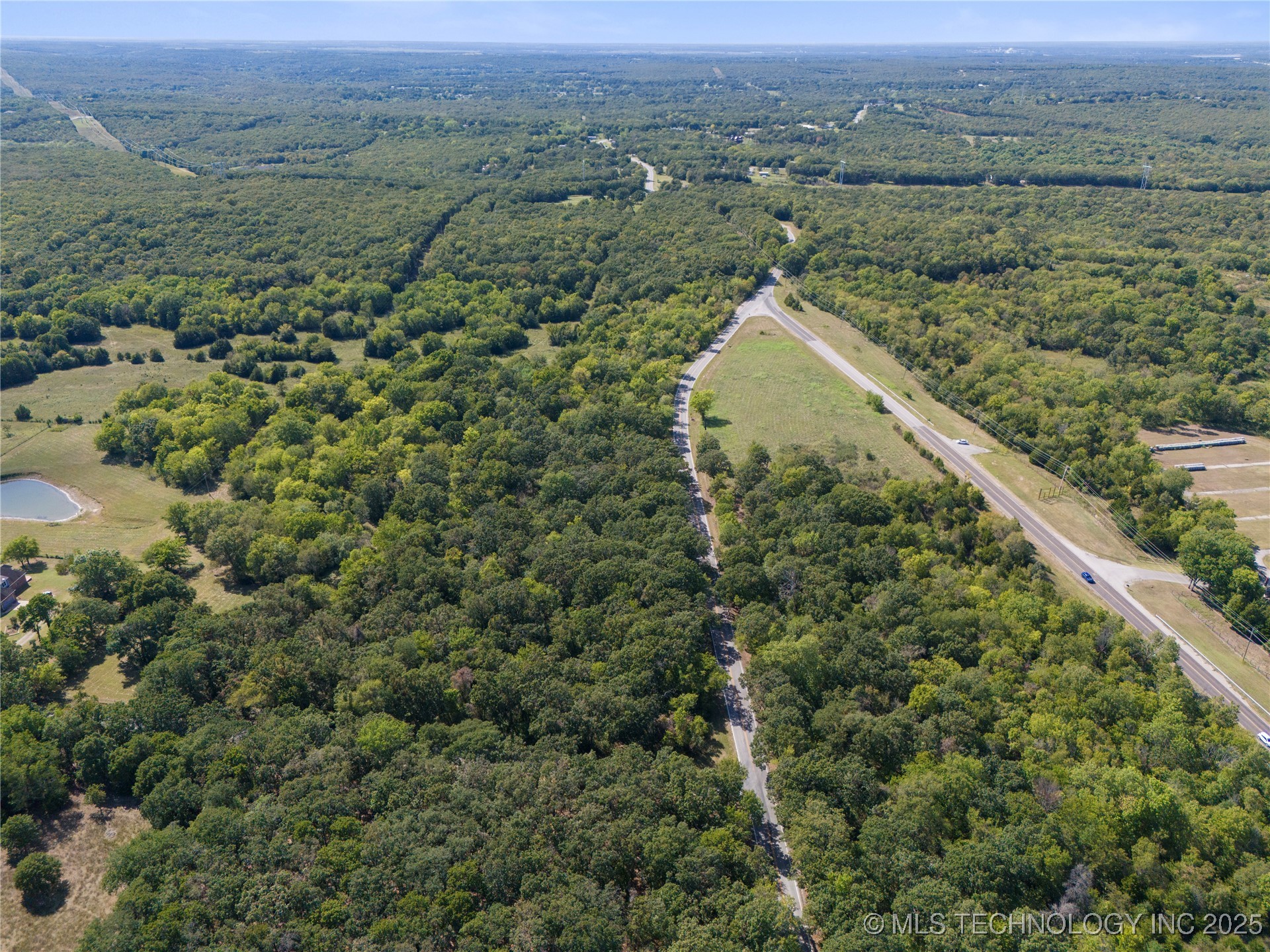 03 W Coyote Trail Property Photo 6