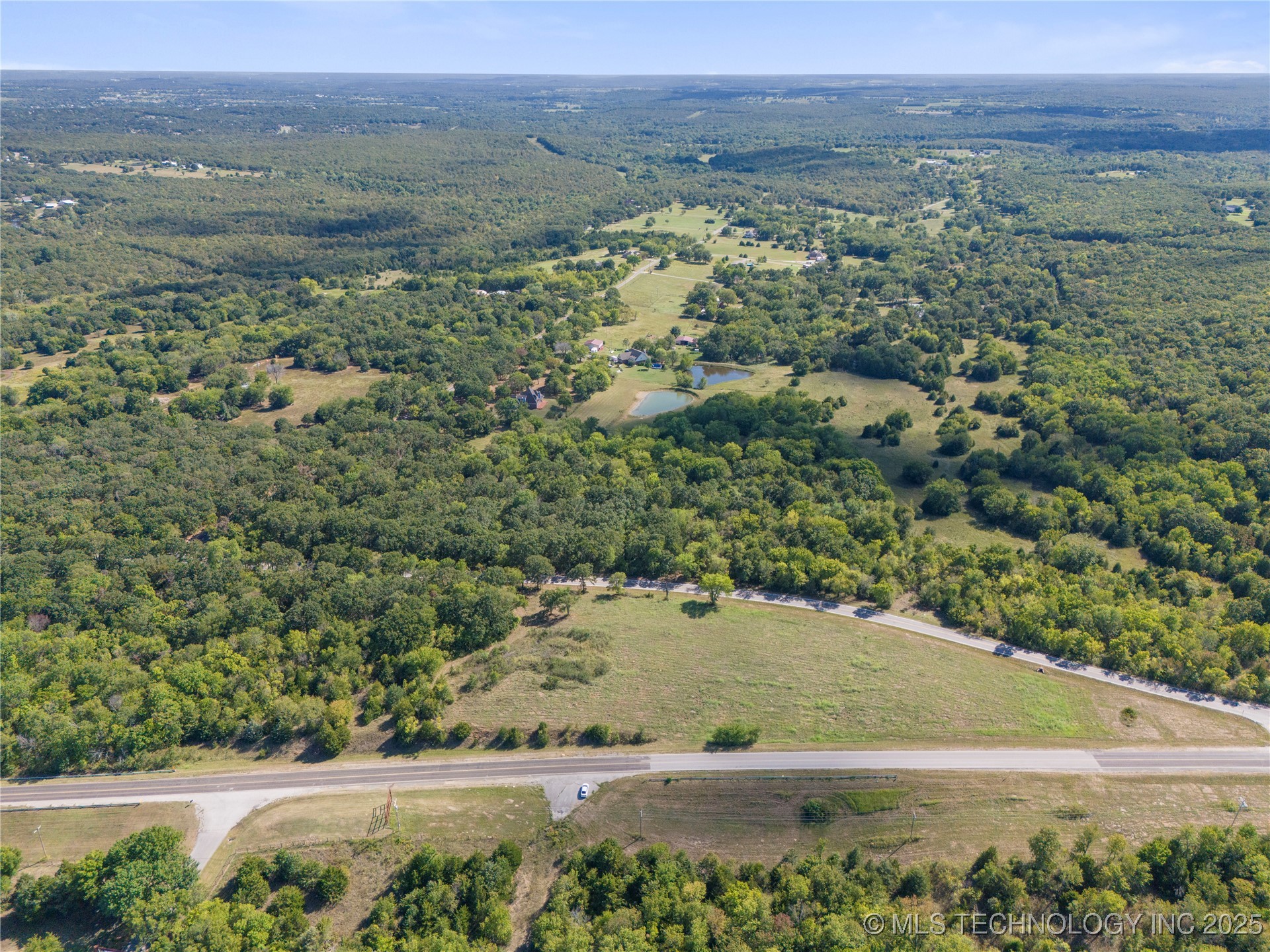 03 W Coyote Trail Property Photo 12