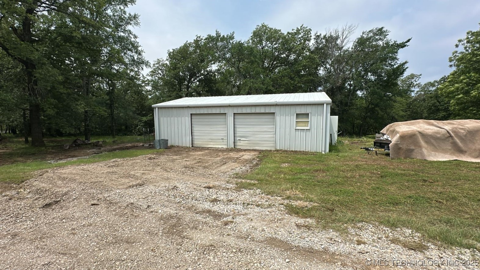 827 Acorn Road Property Photo 10