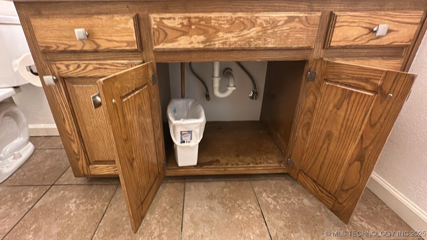 827 Acorn Road Property Photo 22