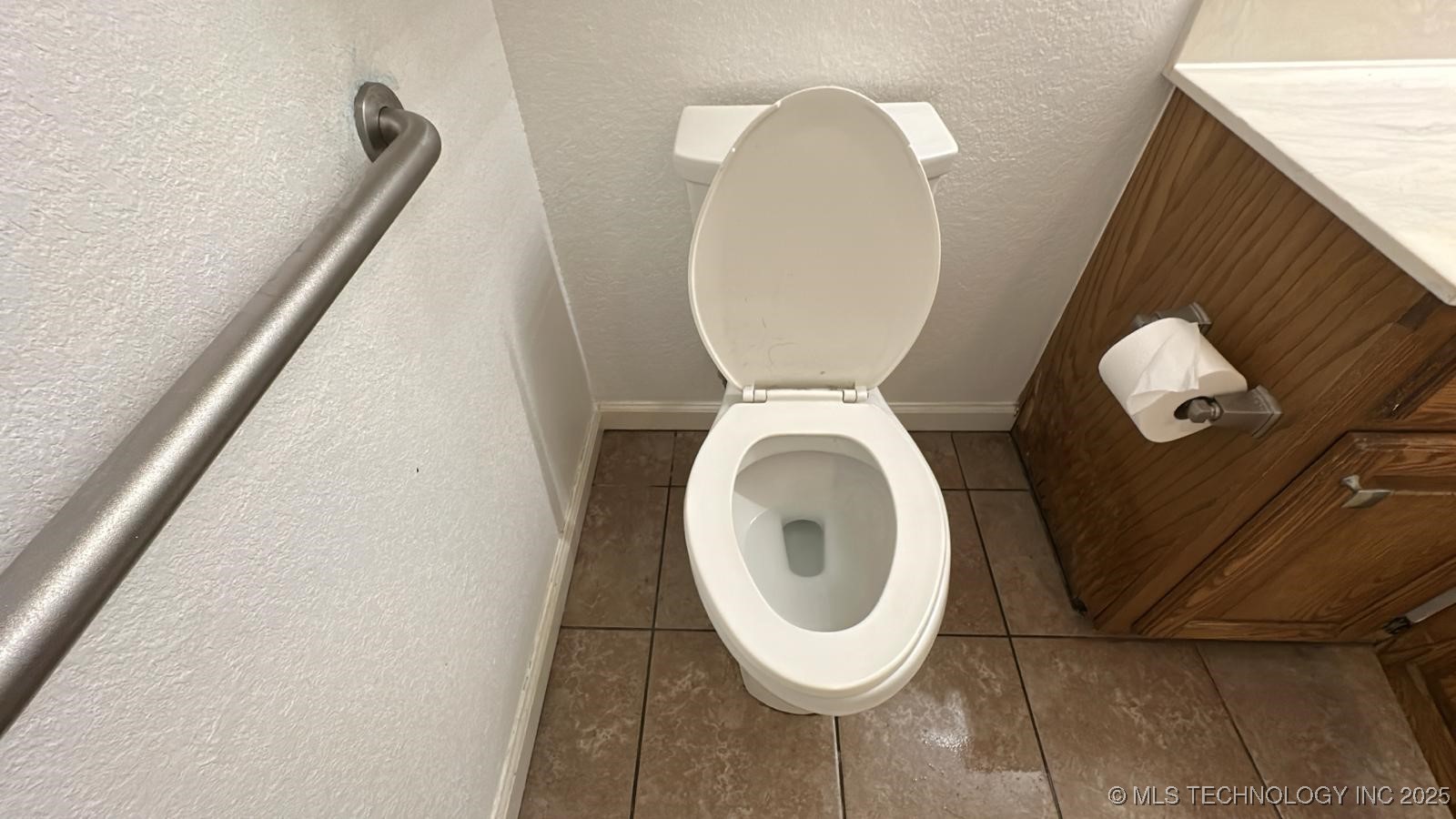 827 Acorn Road Property Photo 24