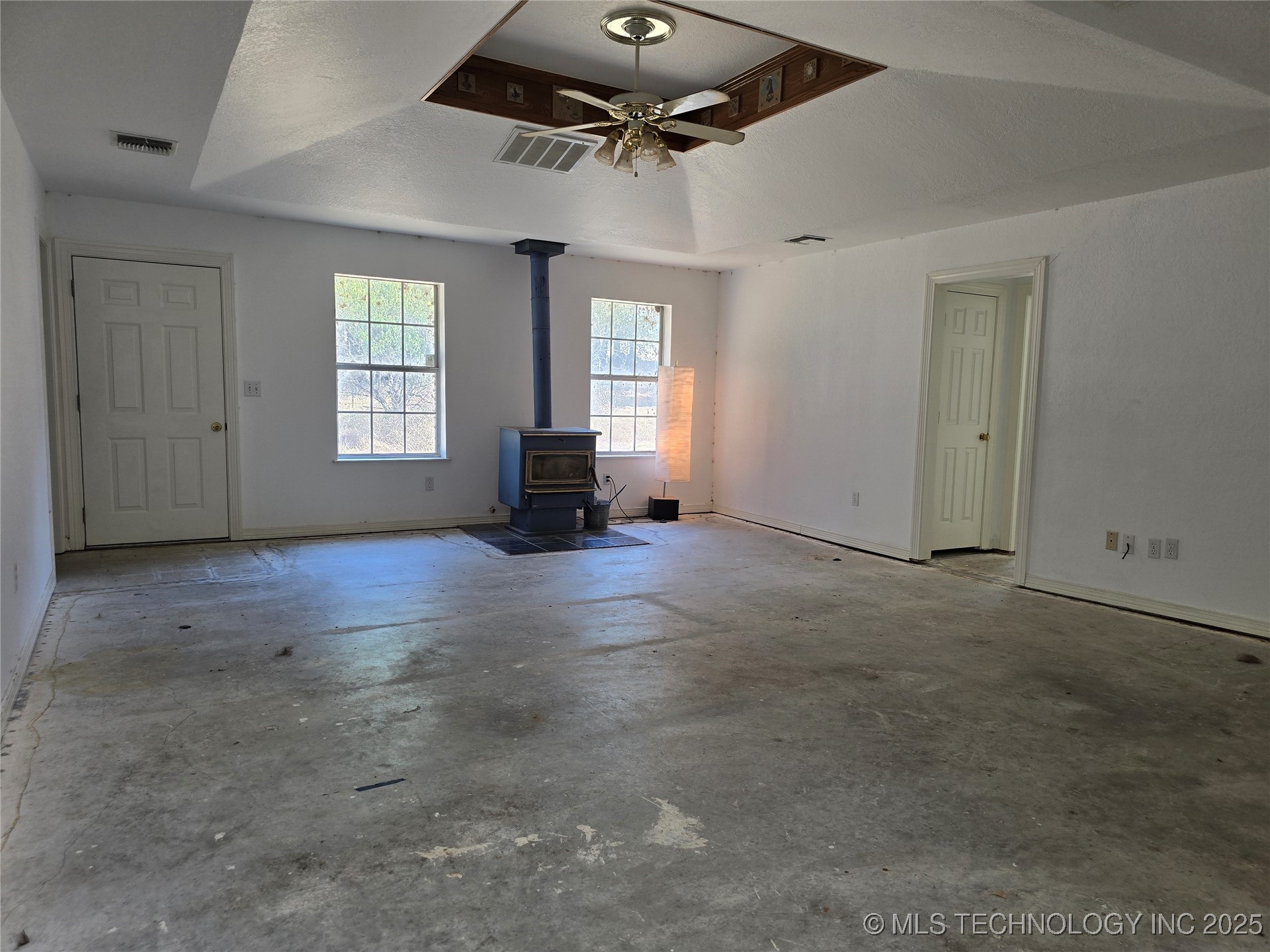 827 Acorn Road Property Photo 25