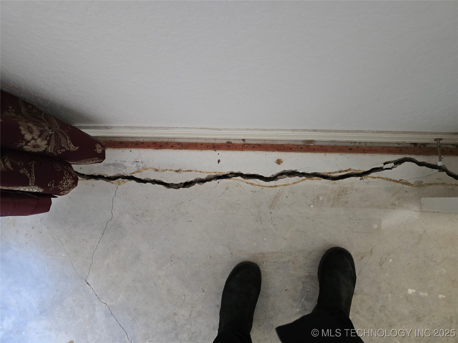 827 Acorn Road Property Photo 29