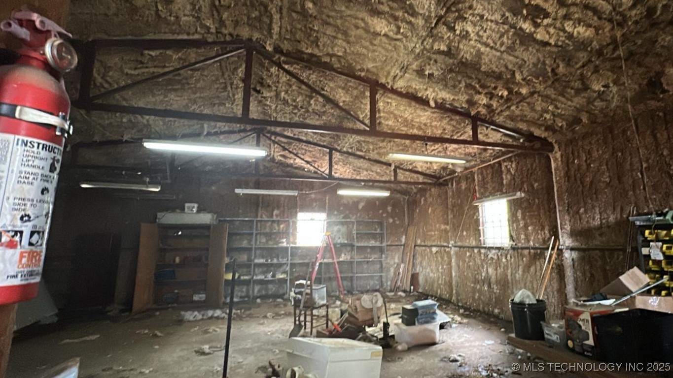 827 Acorn Road Property Photo 39