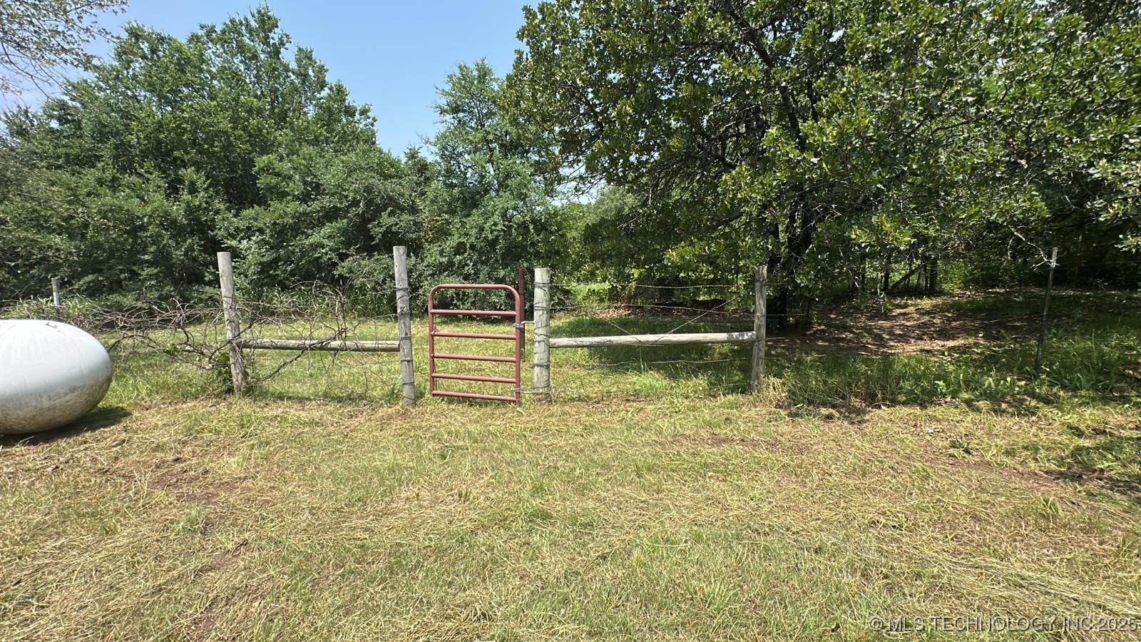 827 Acorn Road Property Photo 42