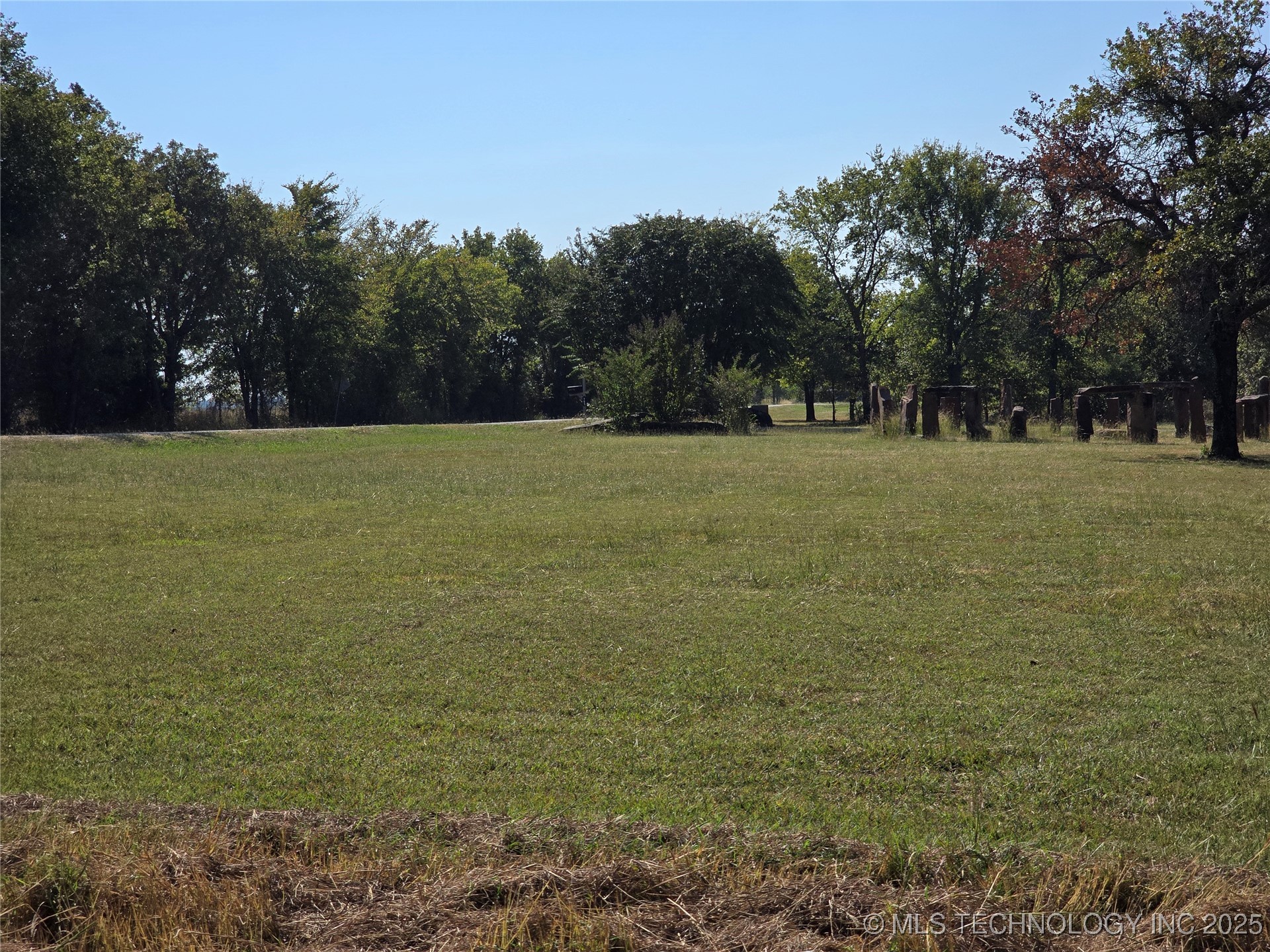 827 Acorn Road Property Photo 48