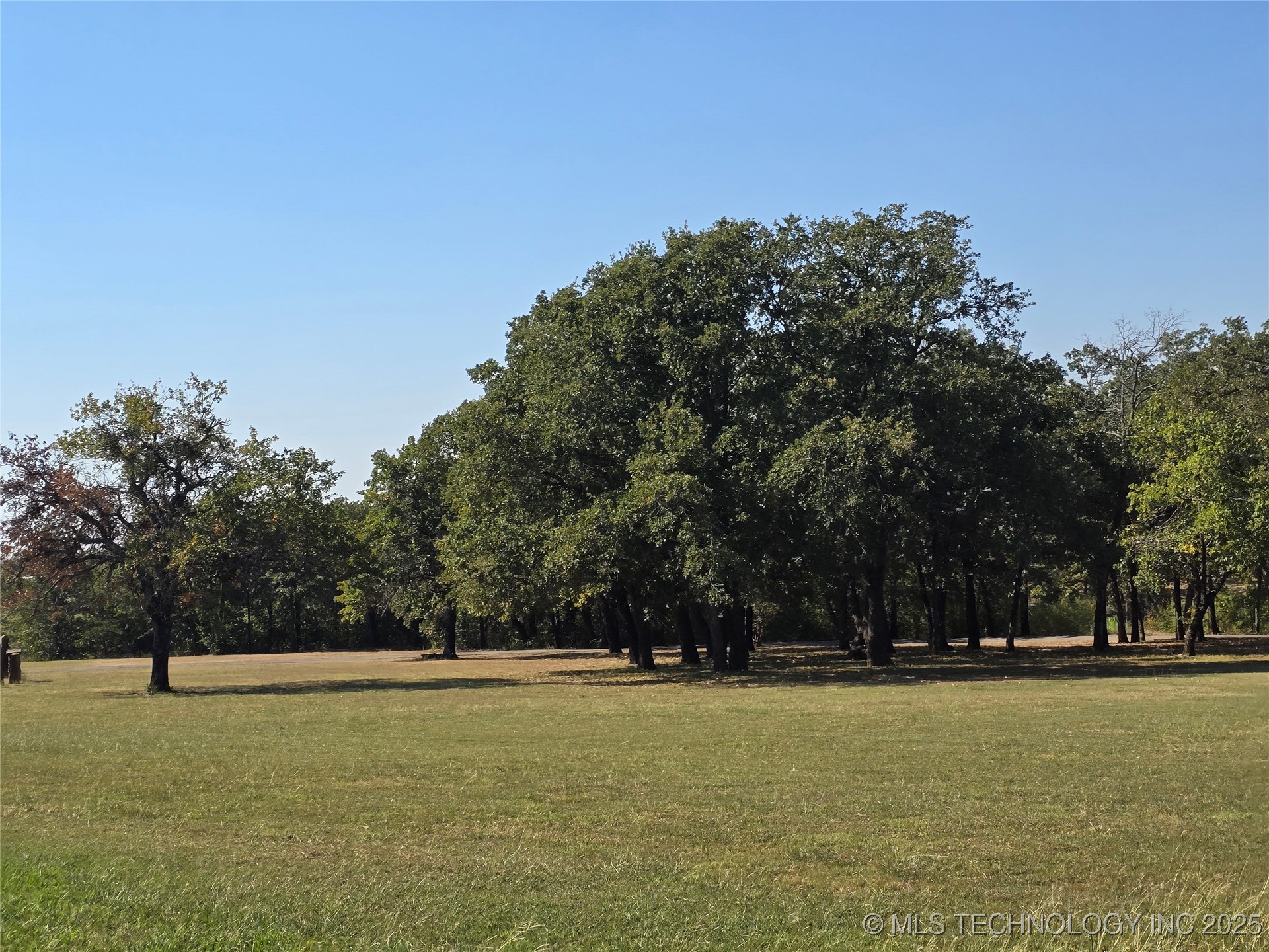 827 Acorn Road Property Photo 49