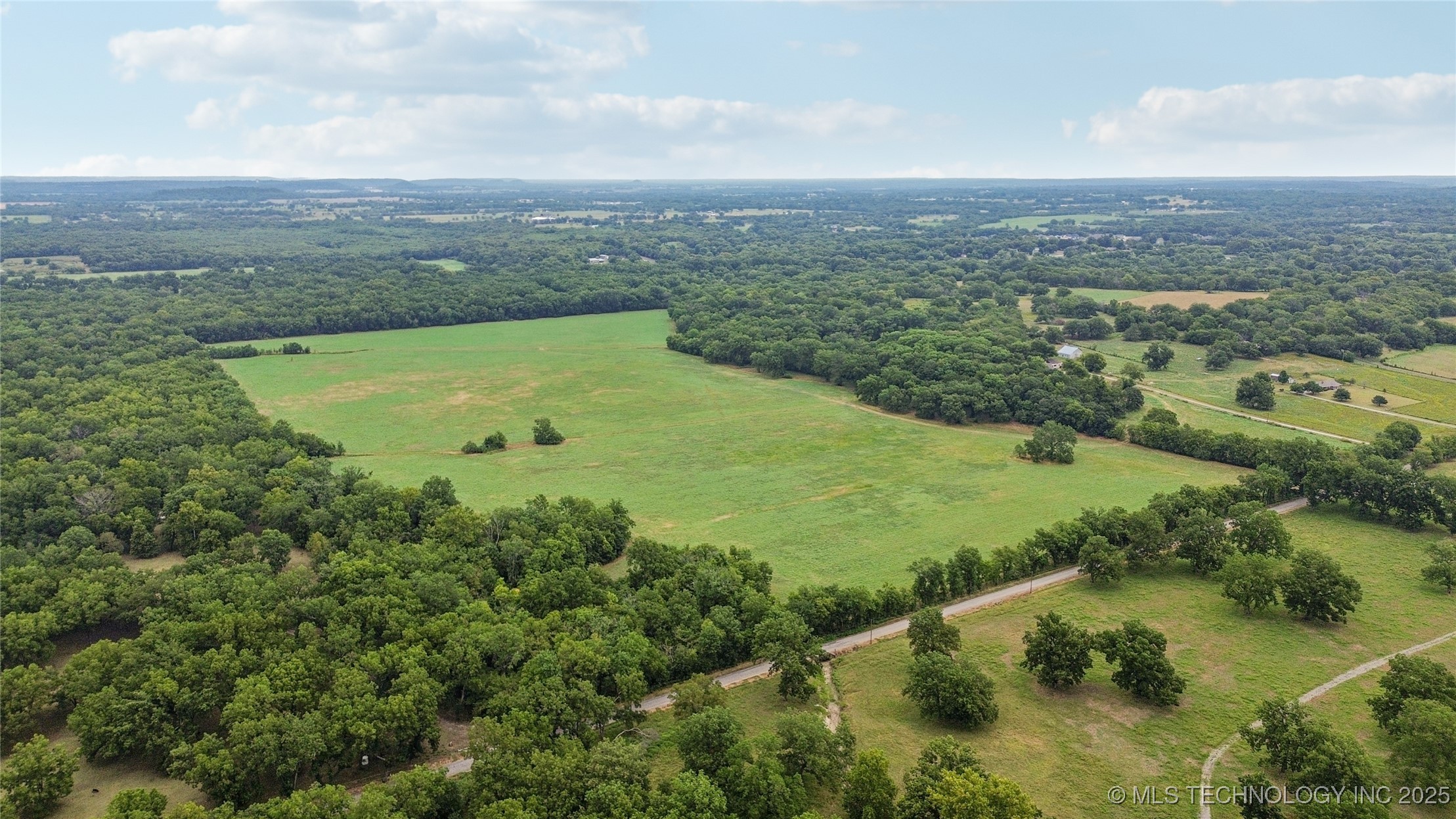 9251 E 470 Road Property Photo 14