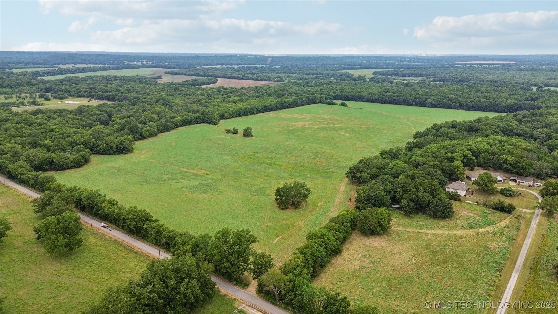 9251 E 470 Road Property Photo 16