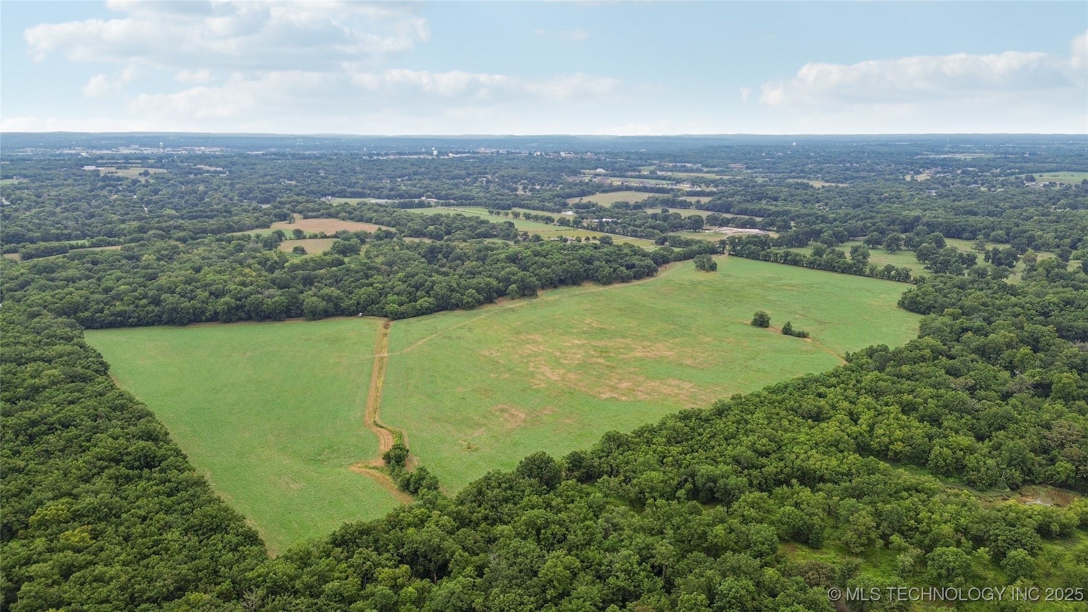 9251 E 470 Road Property Photo 18