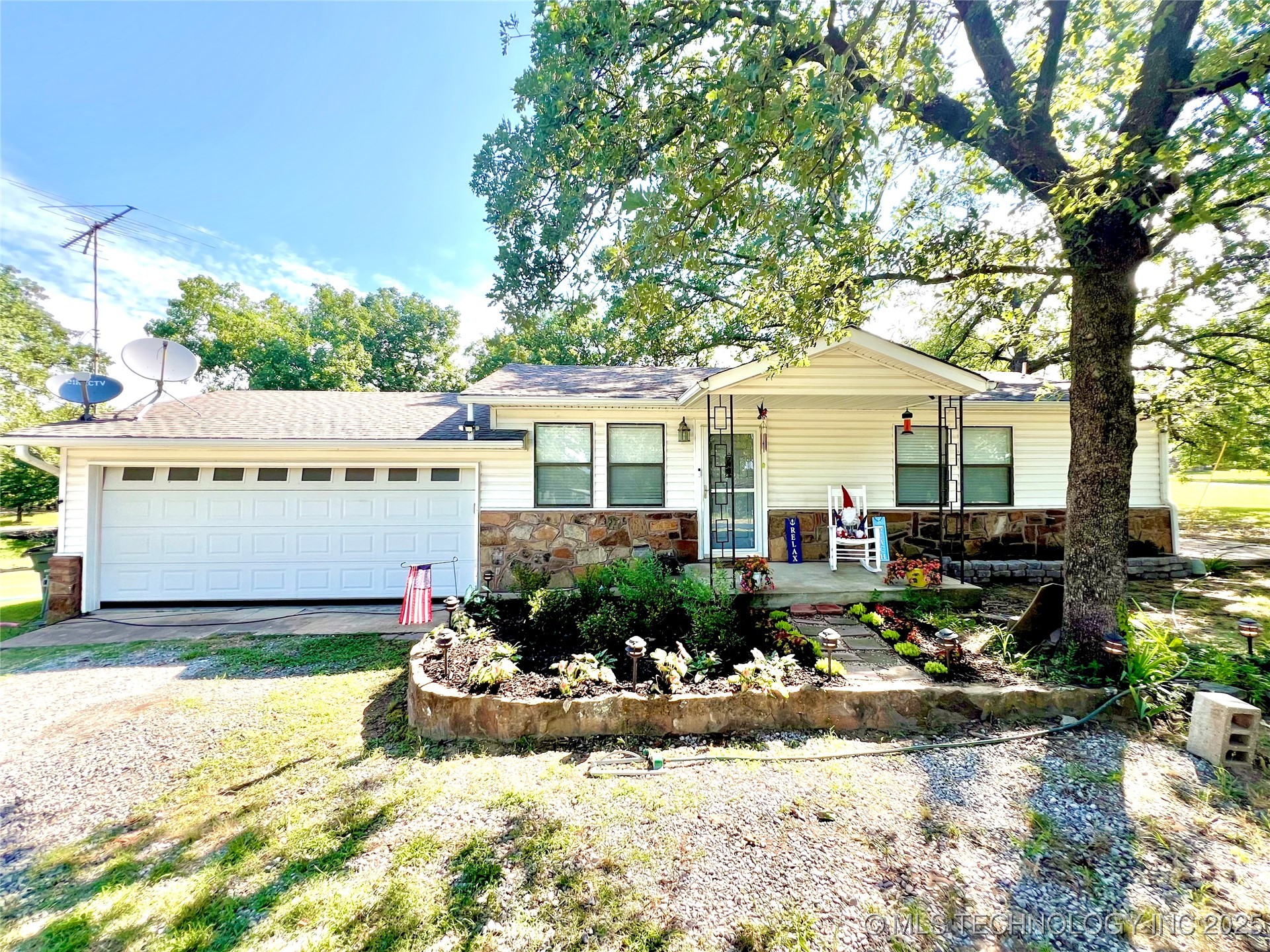 429937 E 1159 Road Property Photo 1