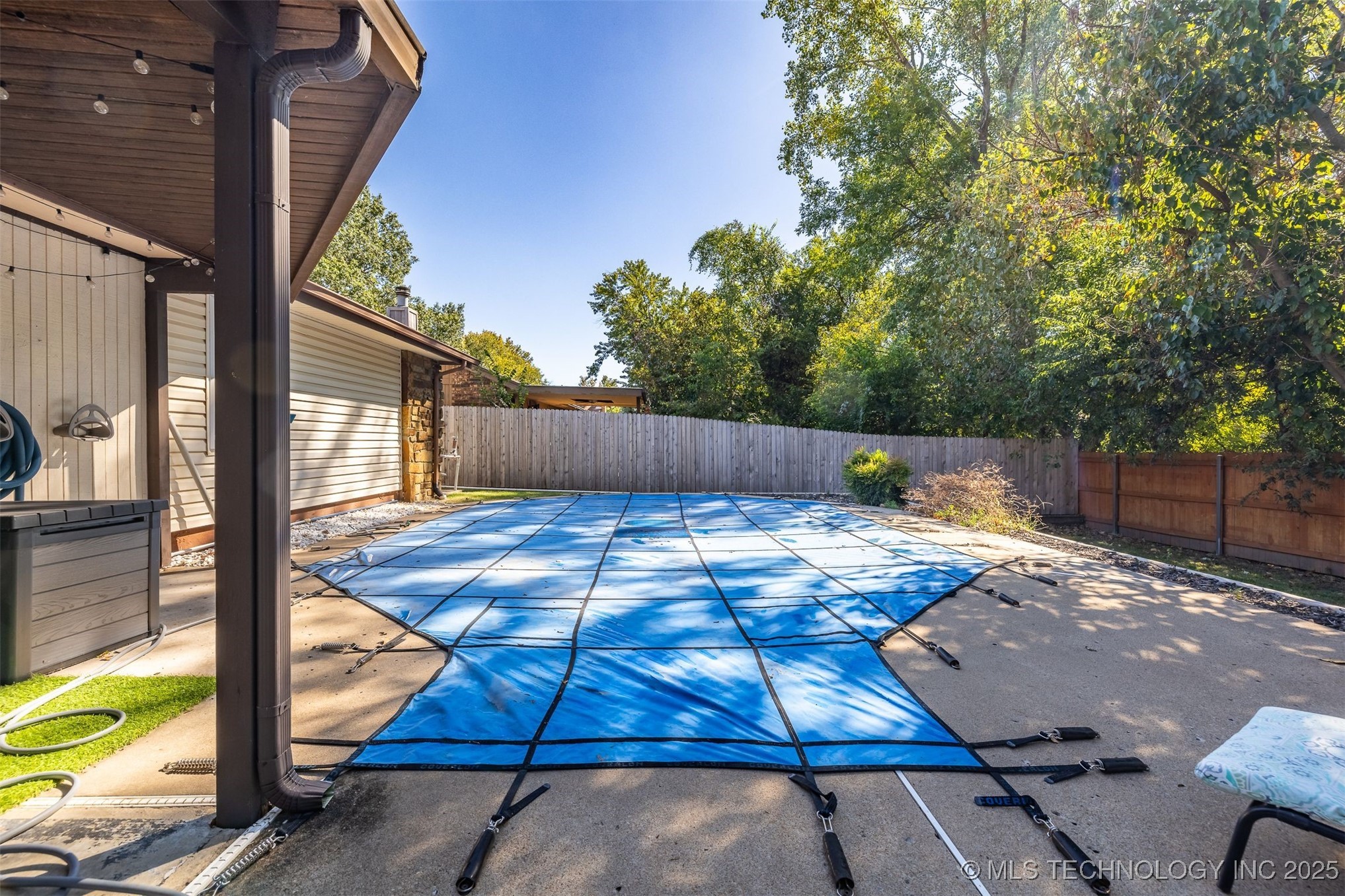 1416 N Juniper Place Property Photo 2