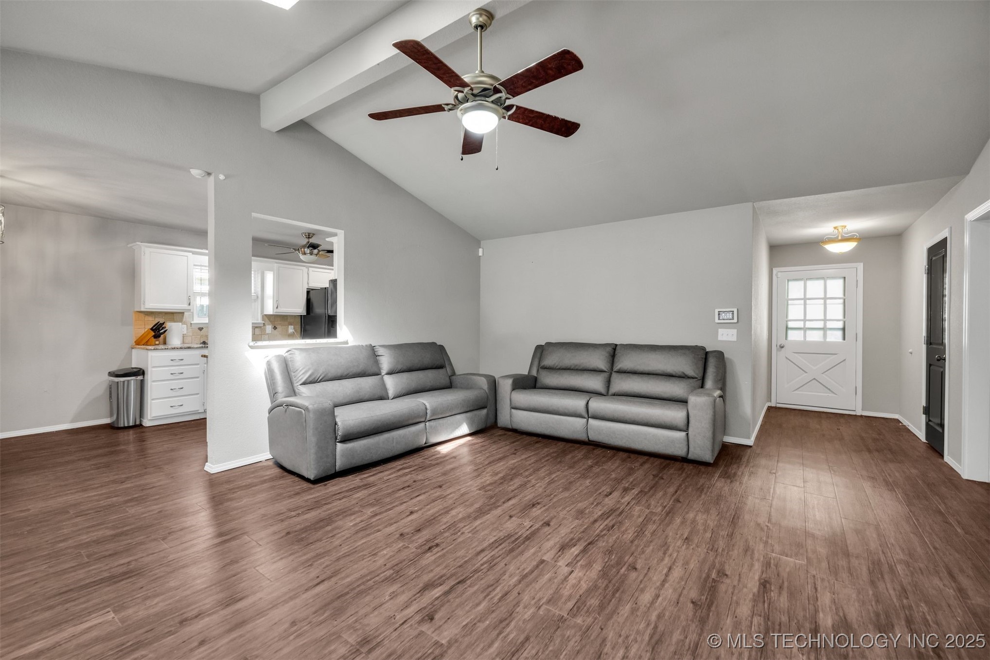 1416 N Juniper Place Property Photo 7