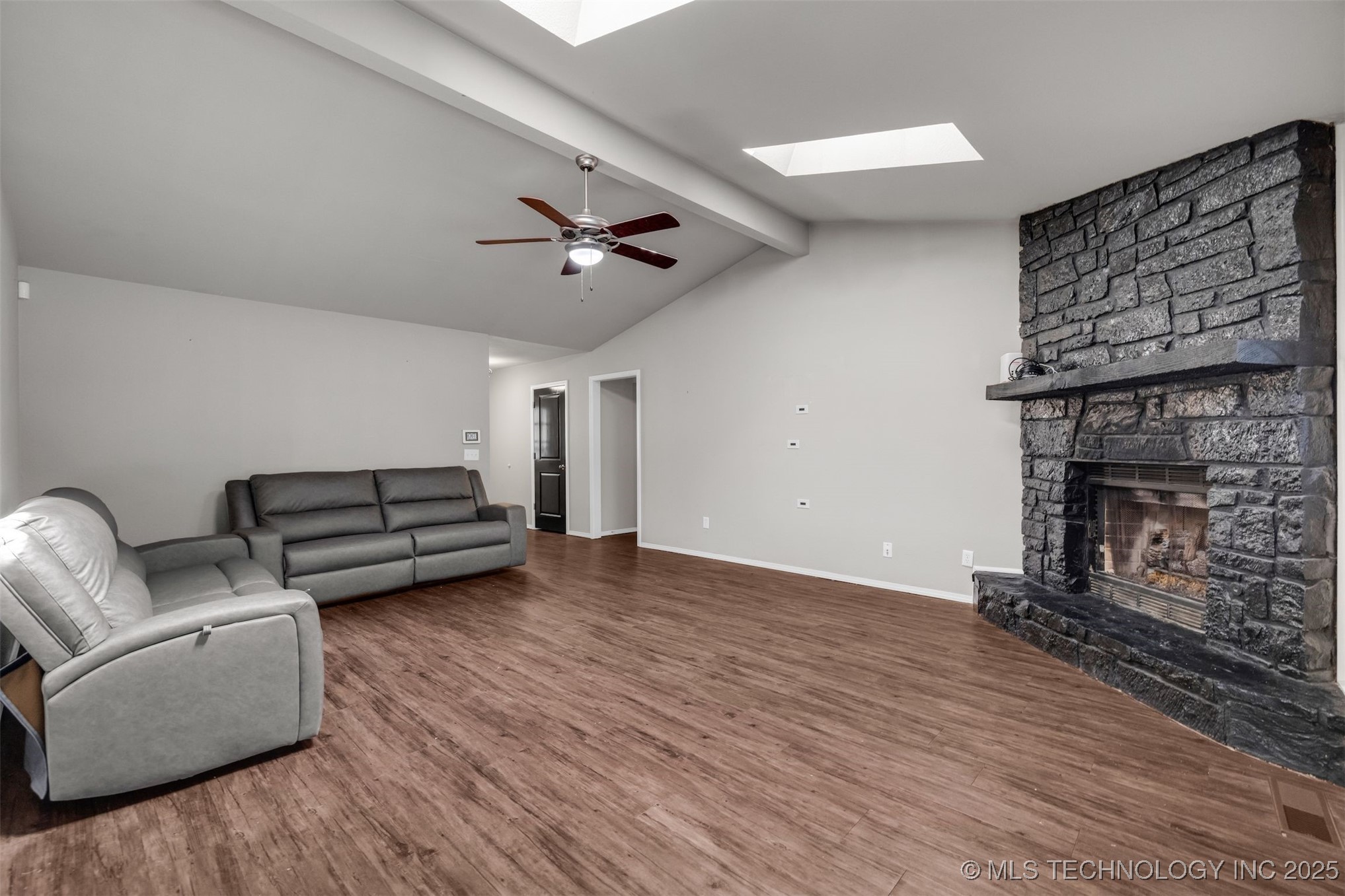 1416 N Juniper Place Property Photo 8