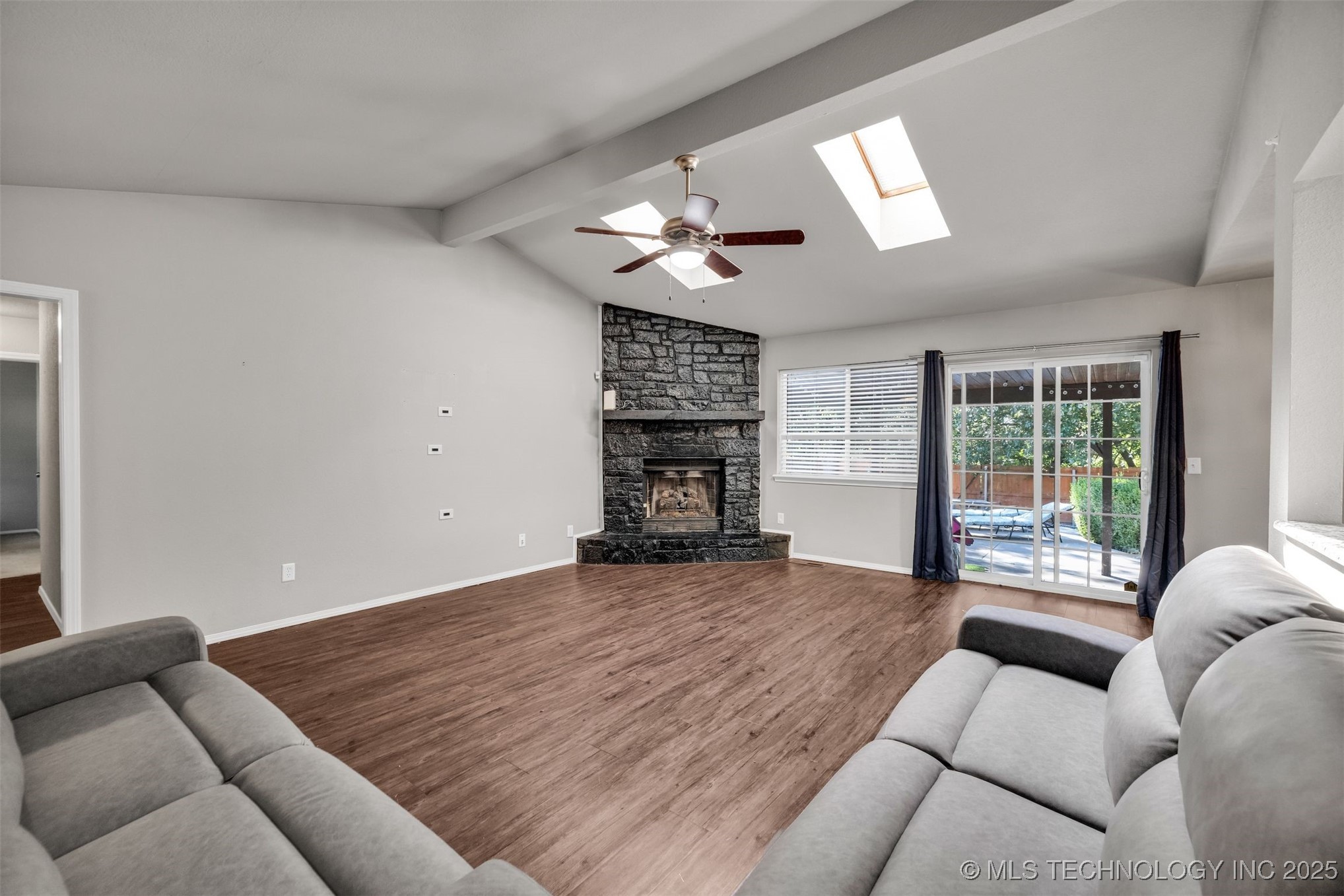 1416 N Juniper Place Property Photo 9