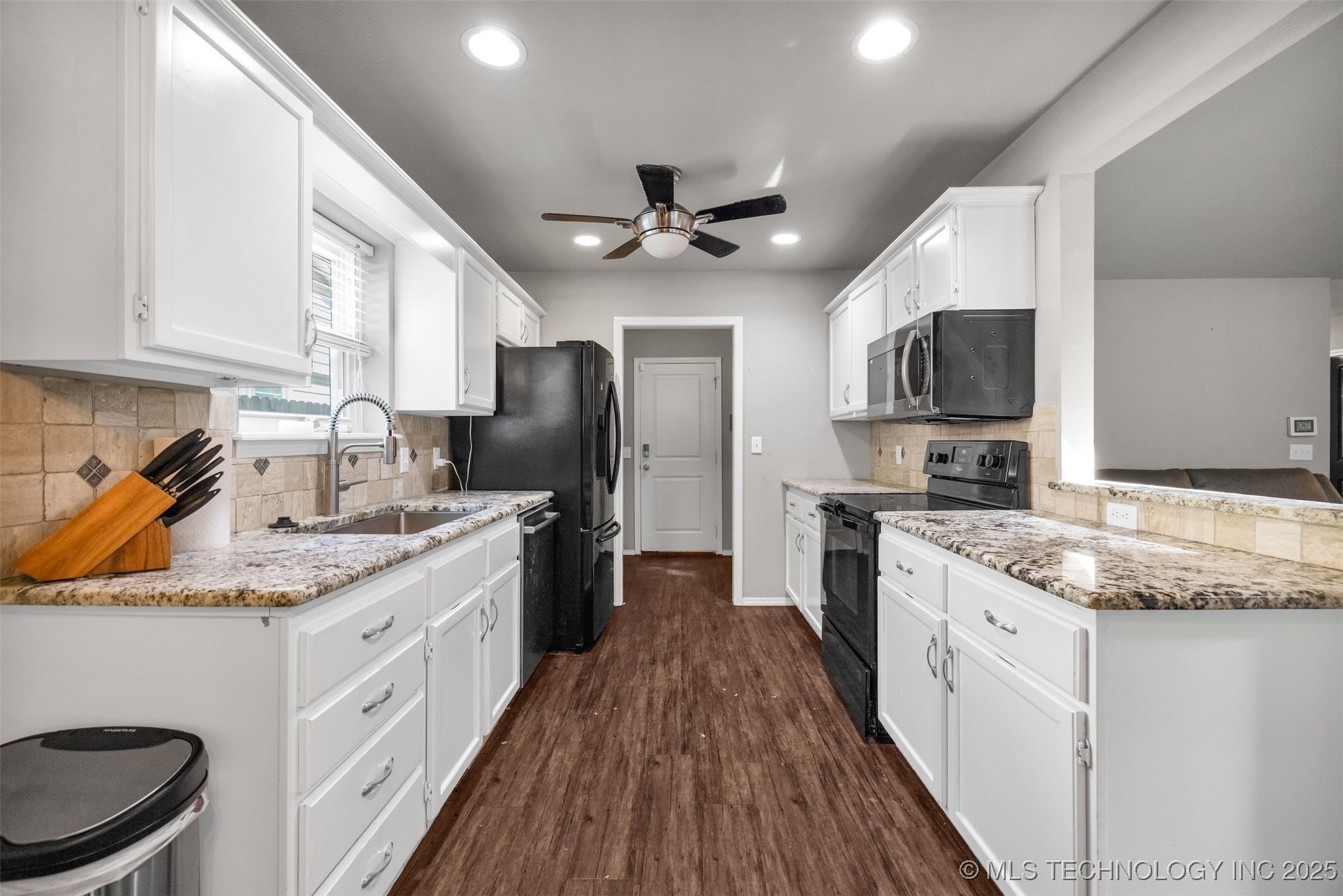 1416 N Juniper Place Property Photo 13