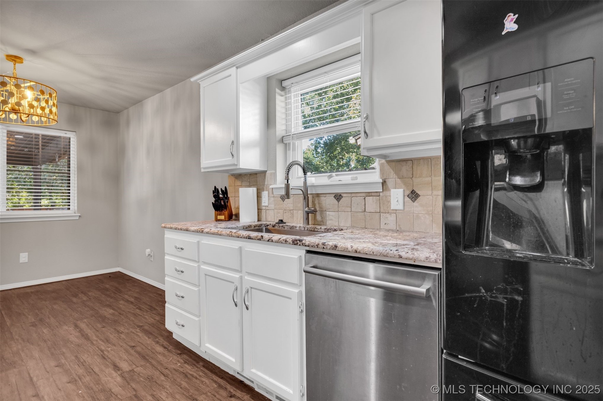 1416 N Juniper Place Property Photo 16