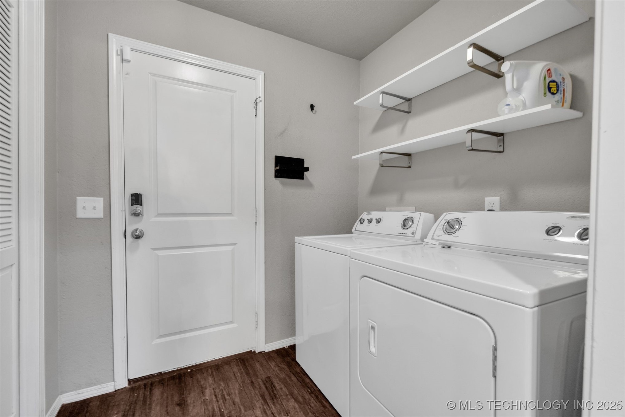 1416 N Juniper Place Property Photo 18