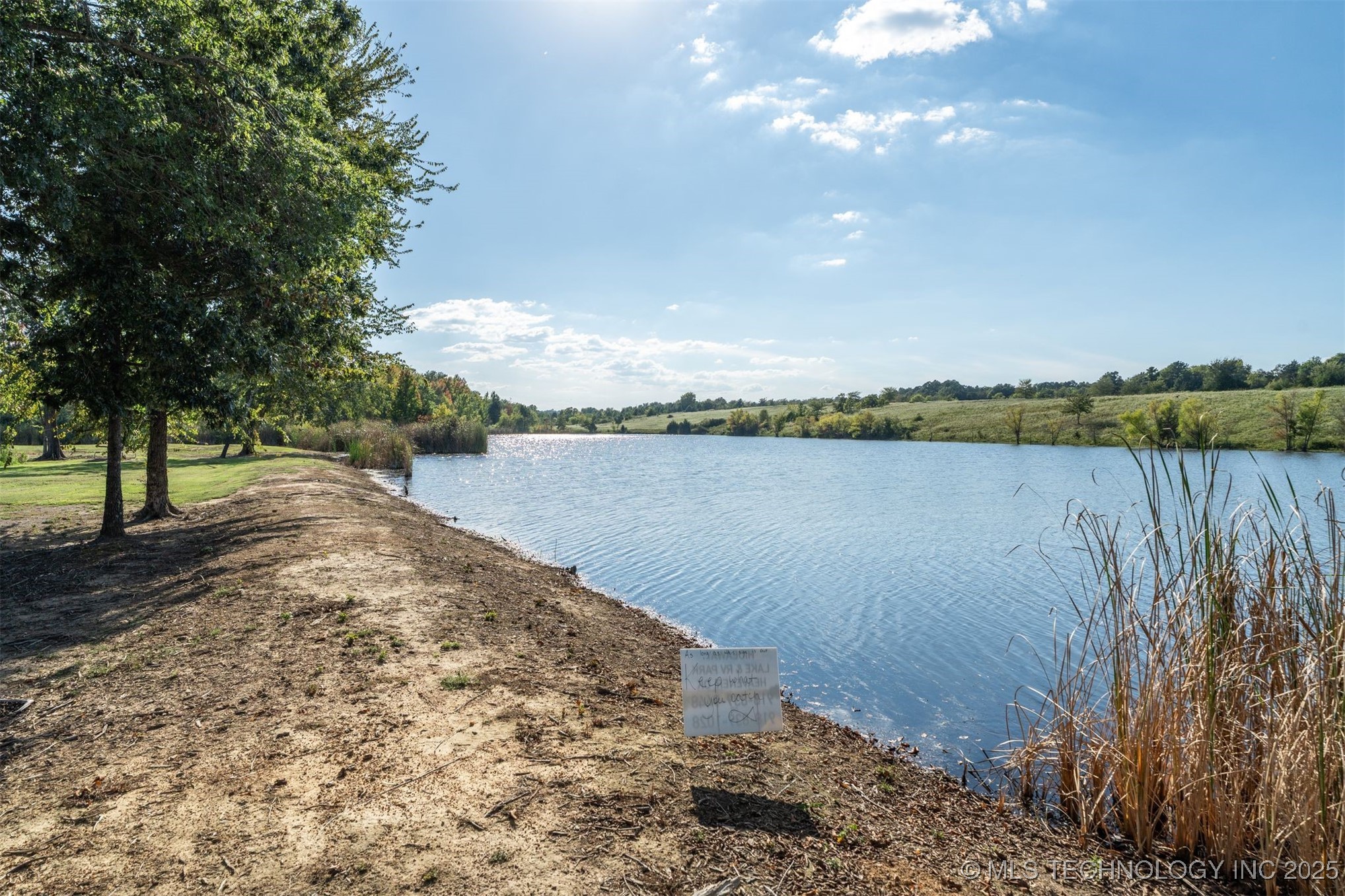 23000 Hideaway Drive Property Photo 6