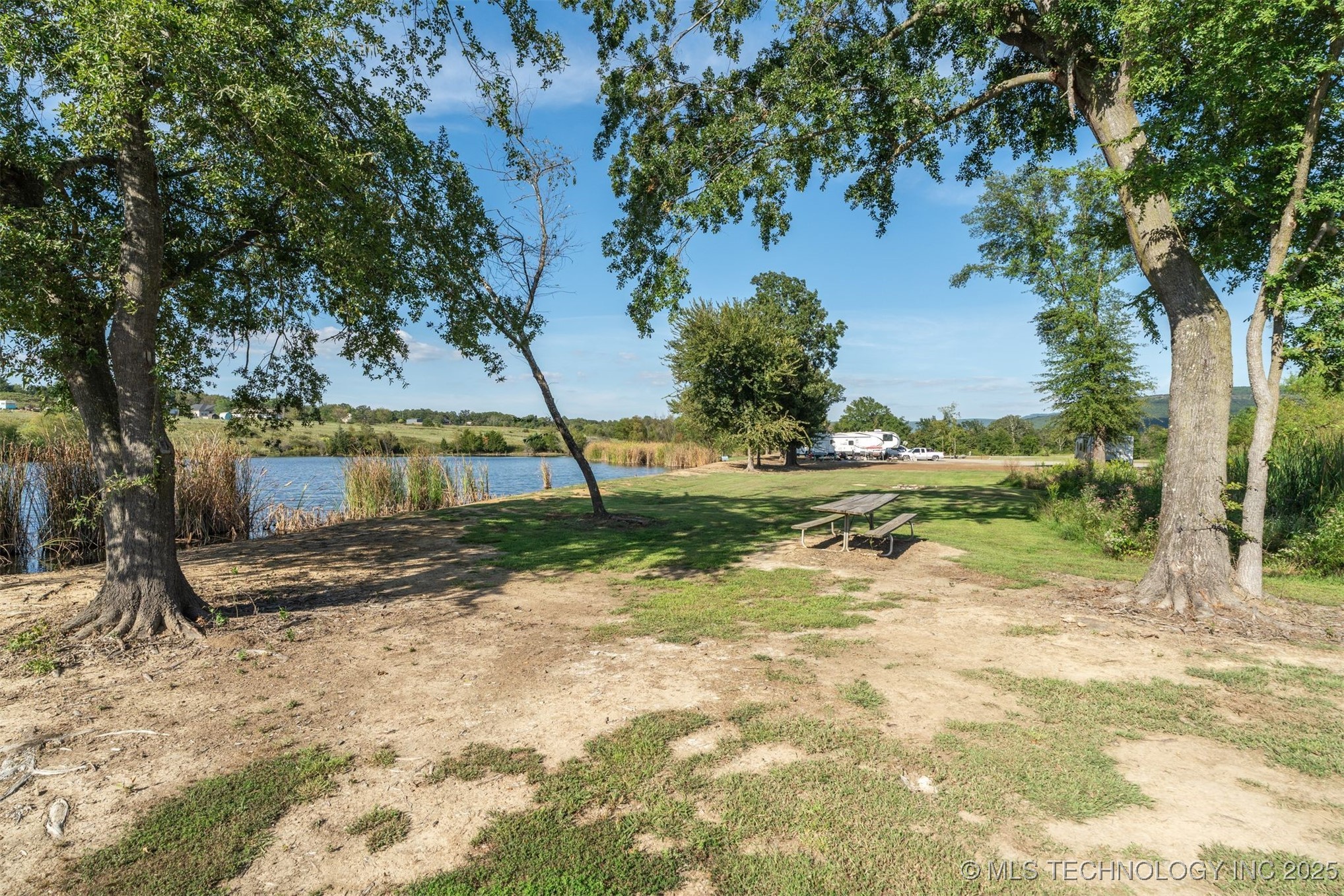 23000 Hideaway Drive Property Photo 7