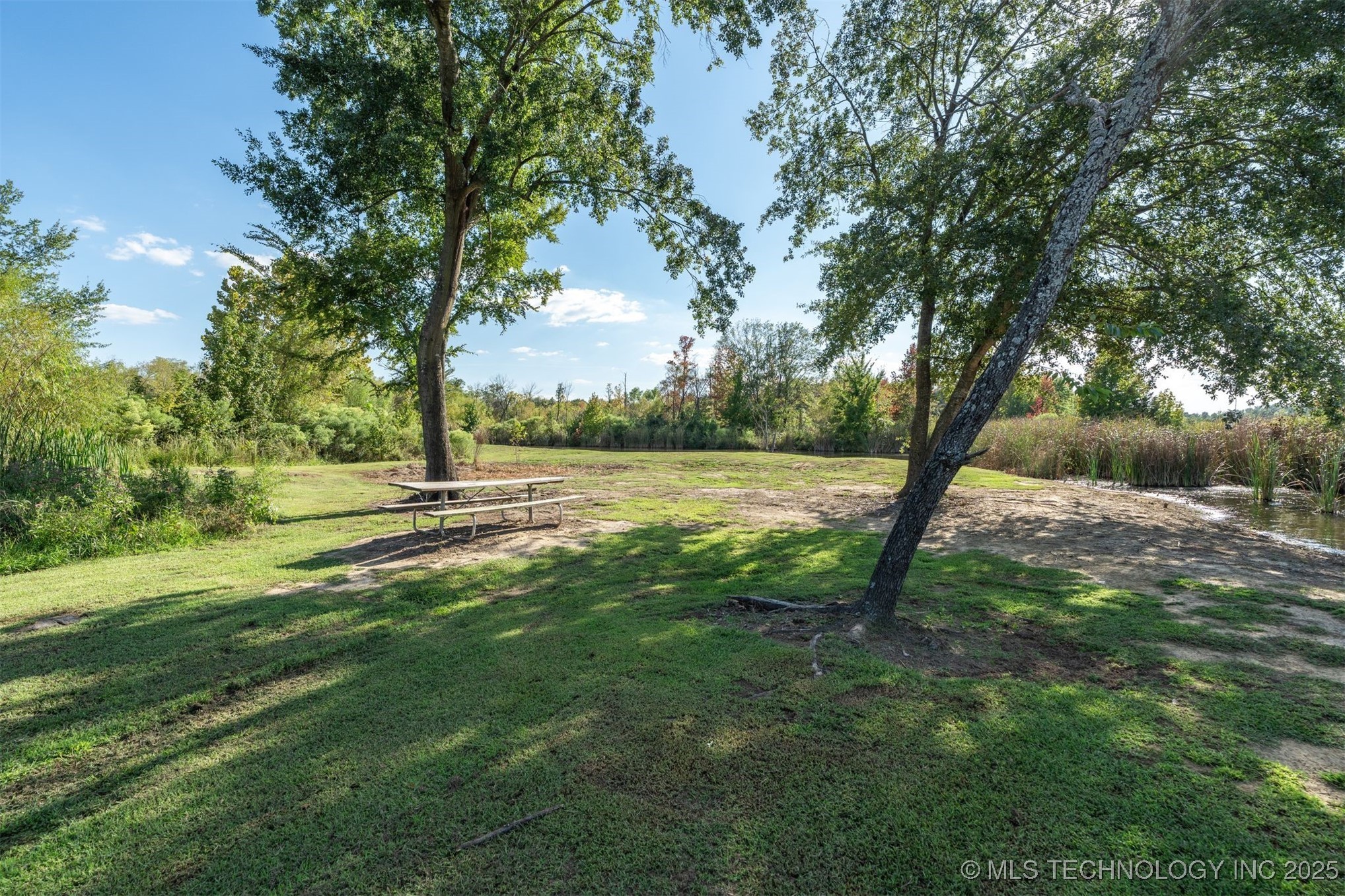 23000 Hideaway Drive Property Photo 9