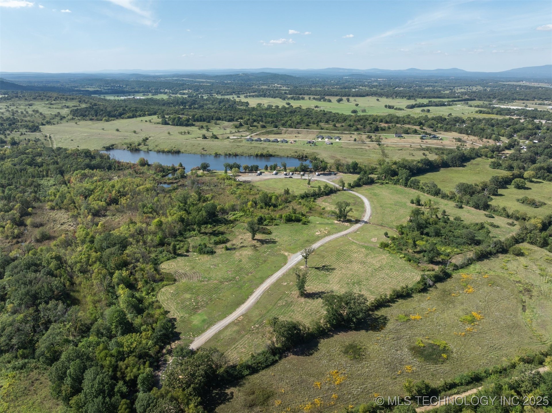 23000 Hideaway Drive Property Photo 13