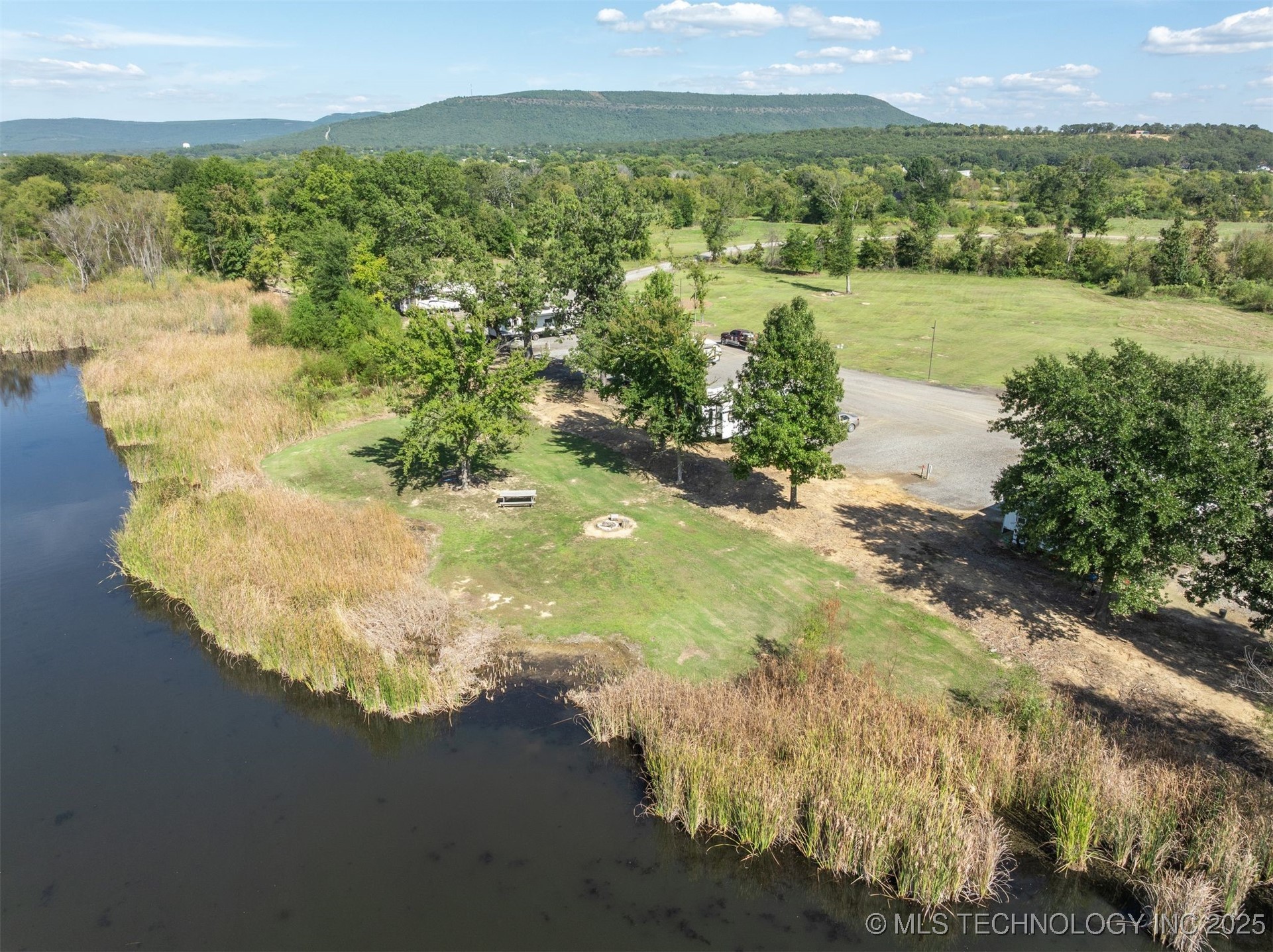 23000 Hideaway Drive Property Photo 19
