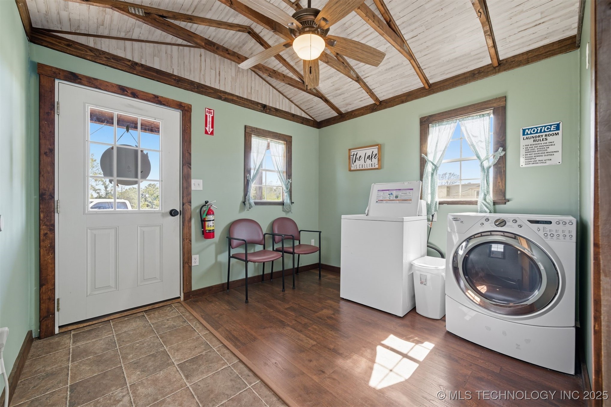 23000 Hideaway Drive Property Photo 21