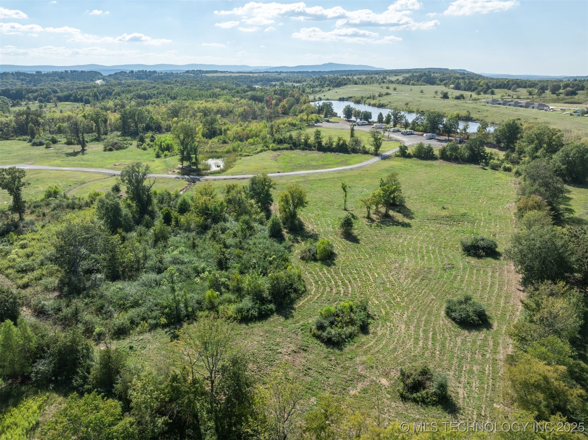 23000 Hideaway Drive Property Photo 31