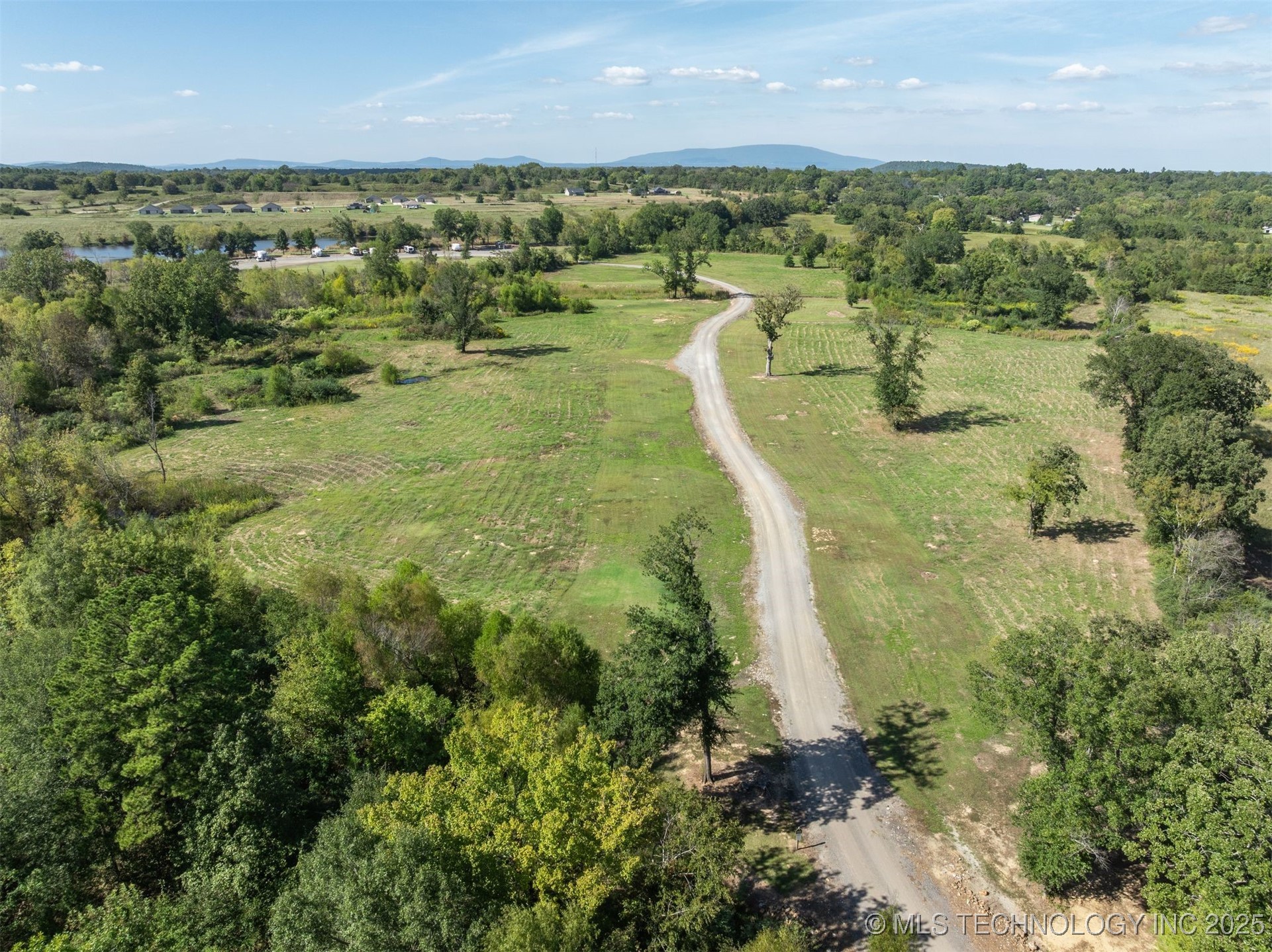 23000 Hideaway Drive Property Photo 33