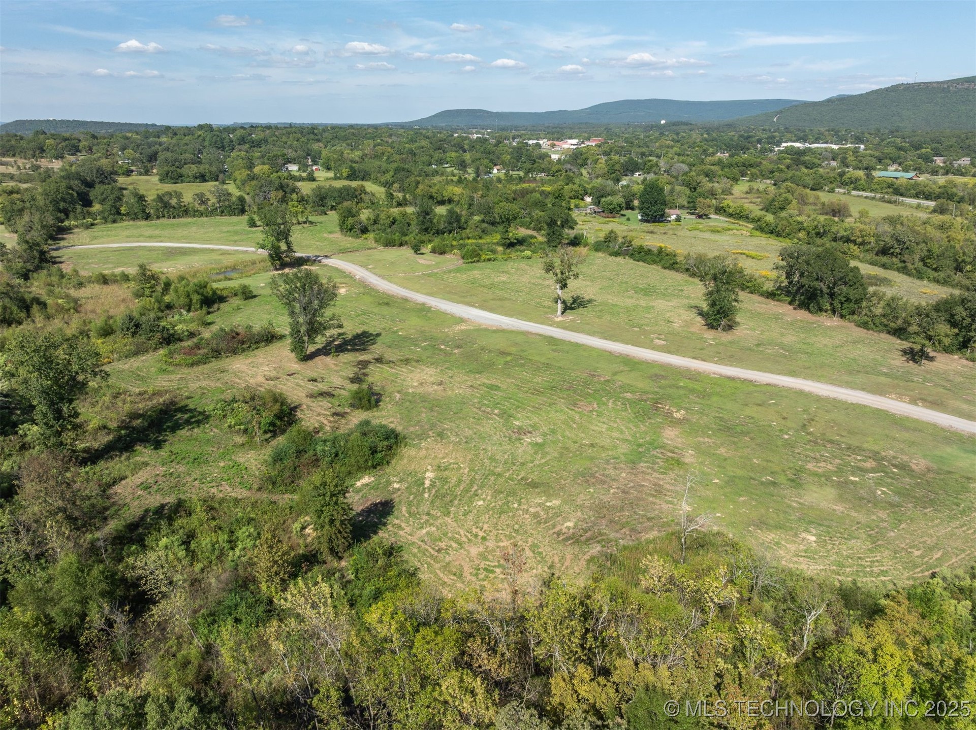 23000 Hideaway Drive Property Photo 34