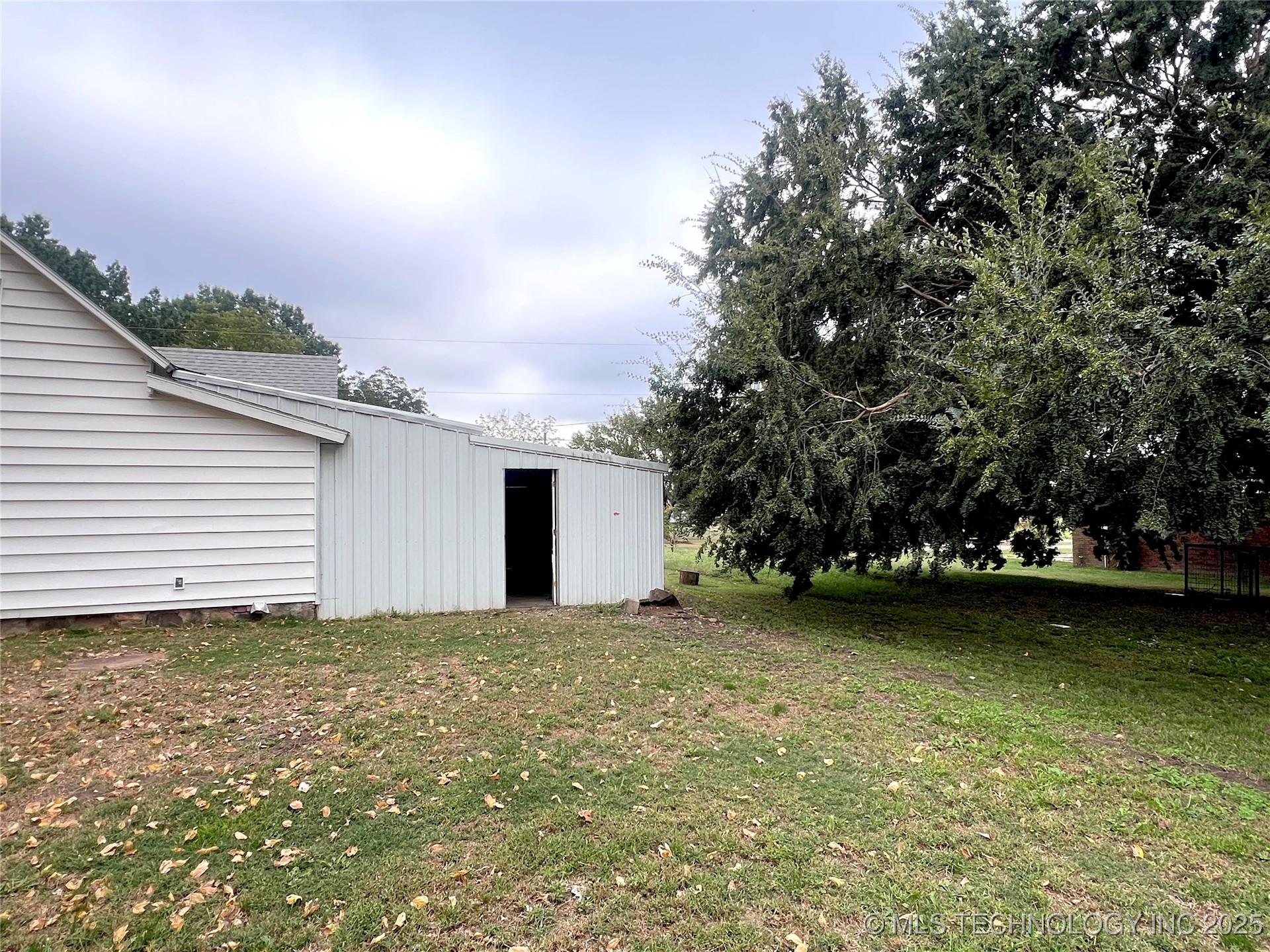 420 Taylor Street Property Photo 9