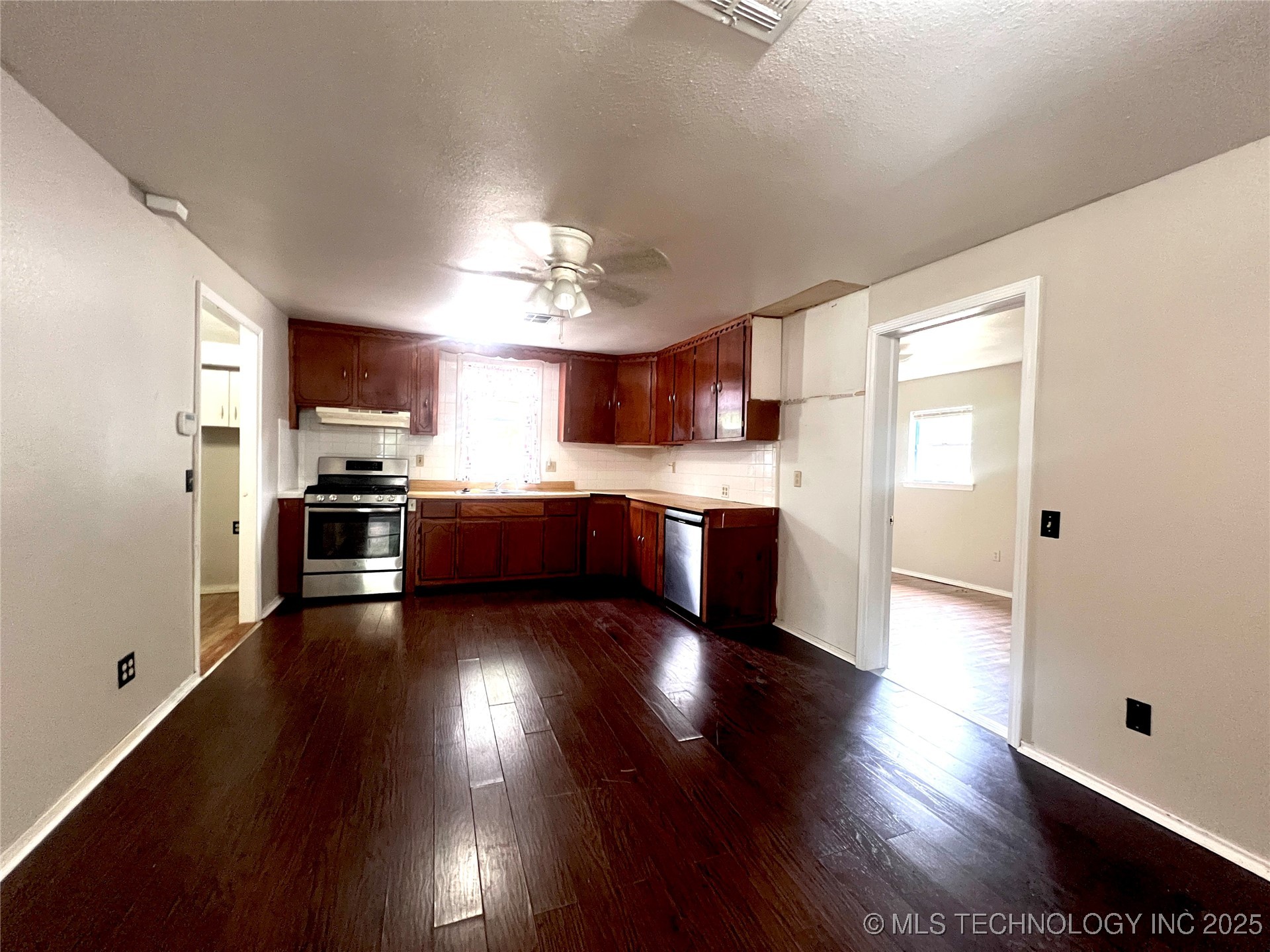 420 Taylor Street Property Photo 18