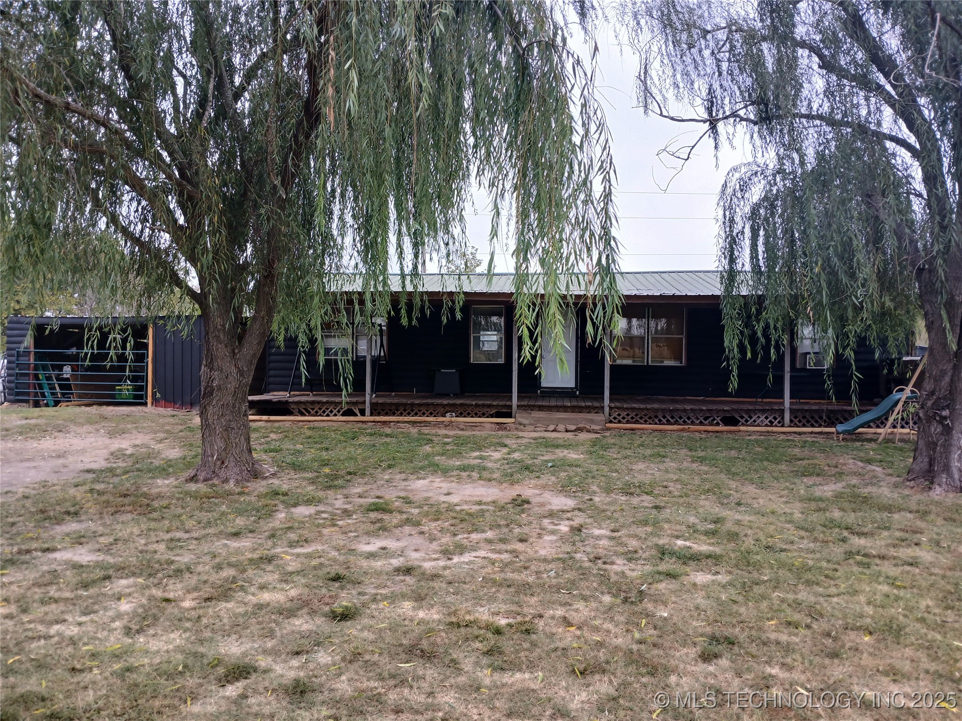 413697 E 1090 Road Property Photo 1