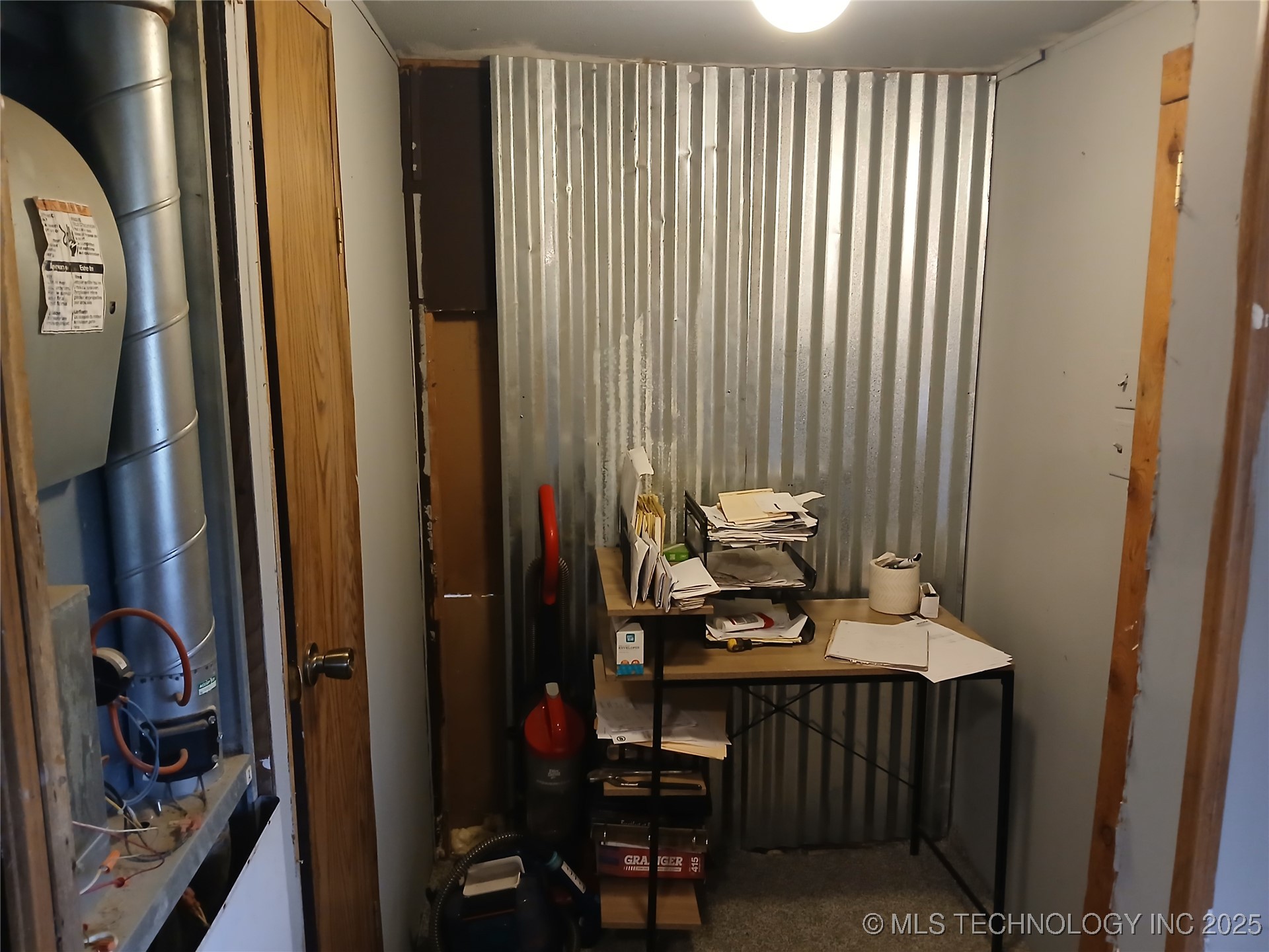 413697 E 1090 Road Property Photo 24