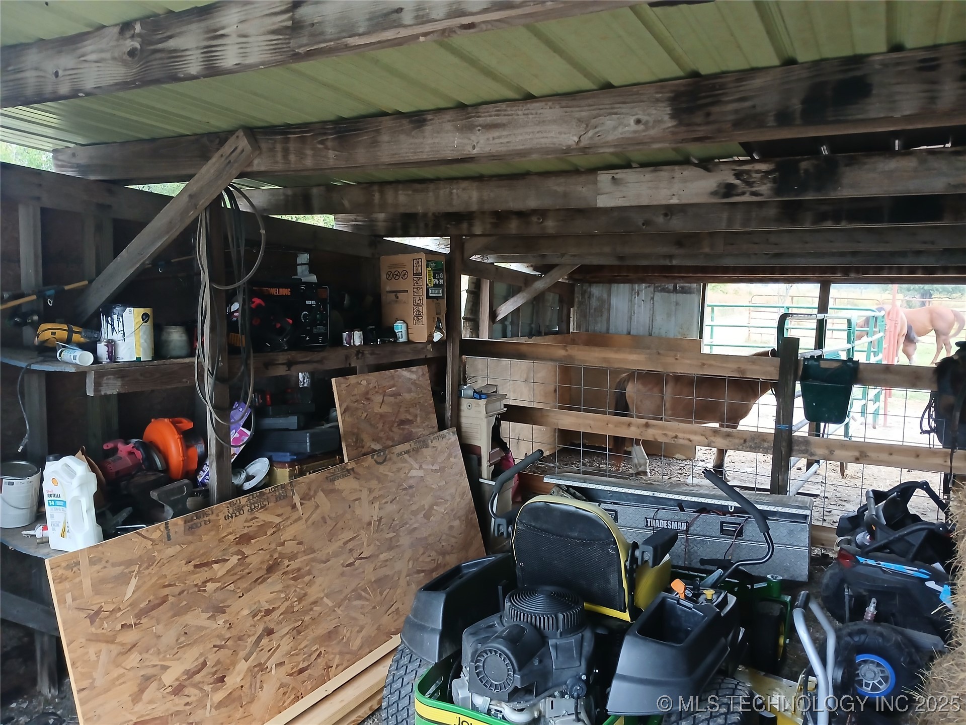 413697 E 1090 Road Property Photo 27