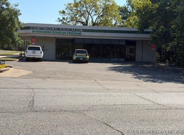 512 N Muskogee Property Photo 1