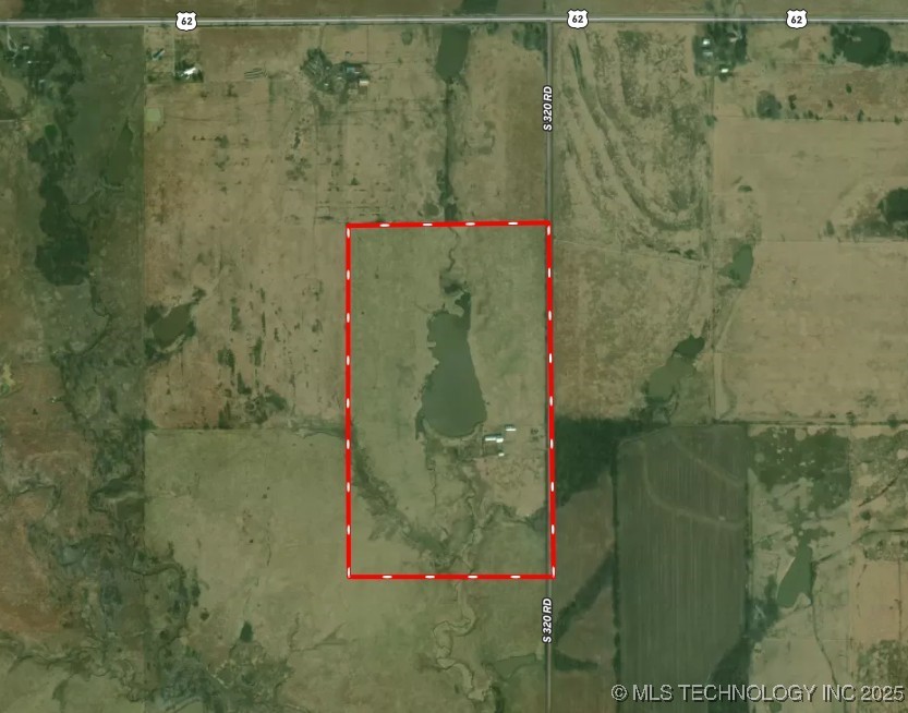 3 S 320 Road Property Photo 5