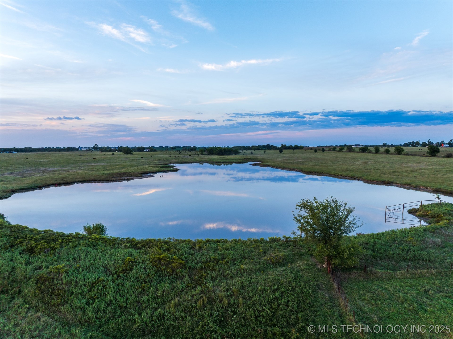 3 S 320 Road Property Photo 12