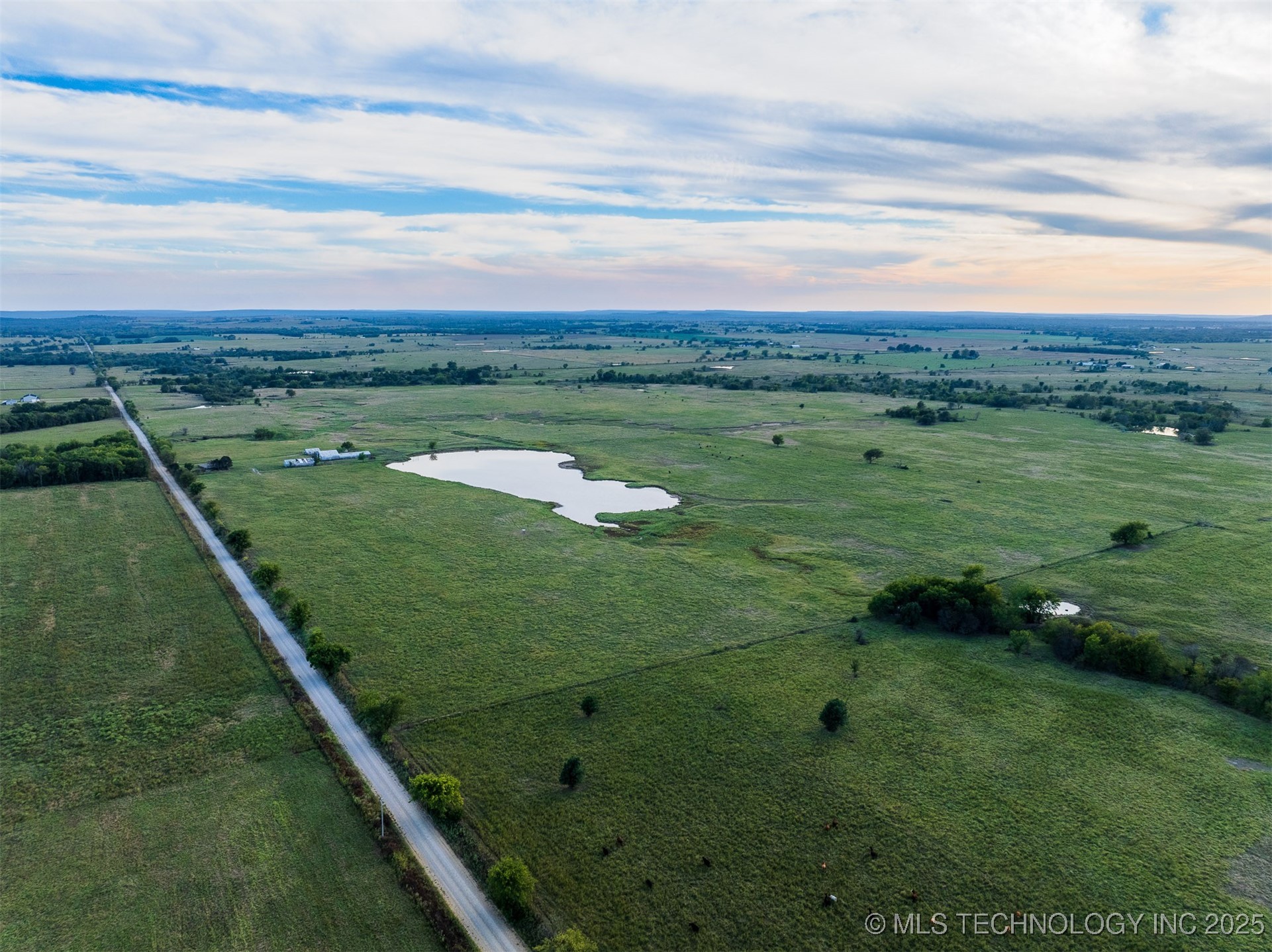 3 S 320 Road Property Photo 37