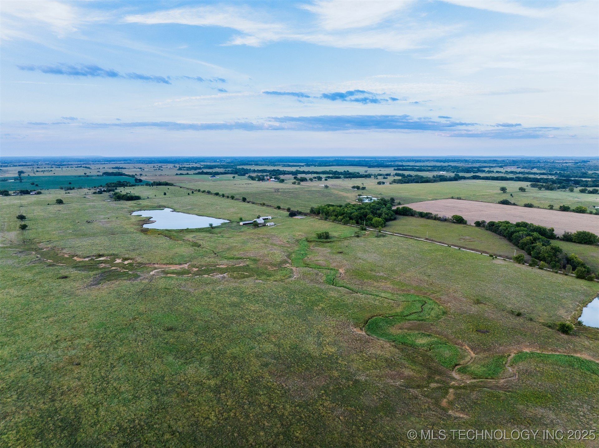 3 S 320 Road Property Photo 40