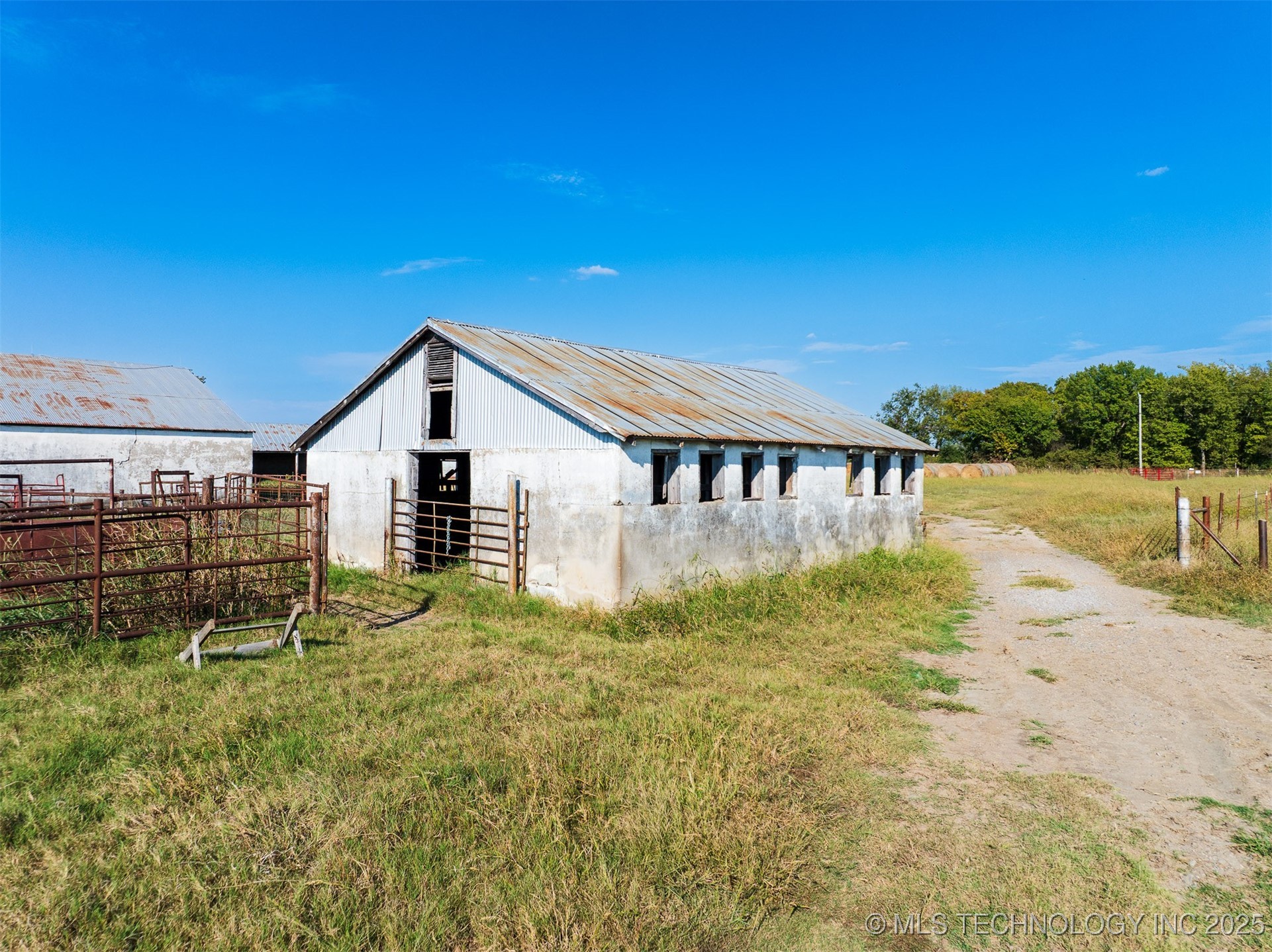 3 S 320 Road Property Photo 62