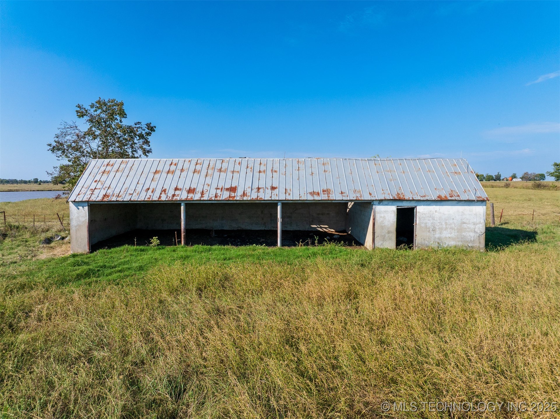 3 S 320 Road Property Photo 64